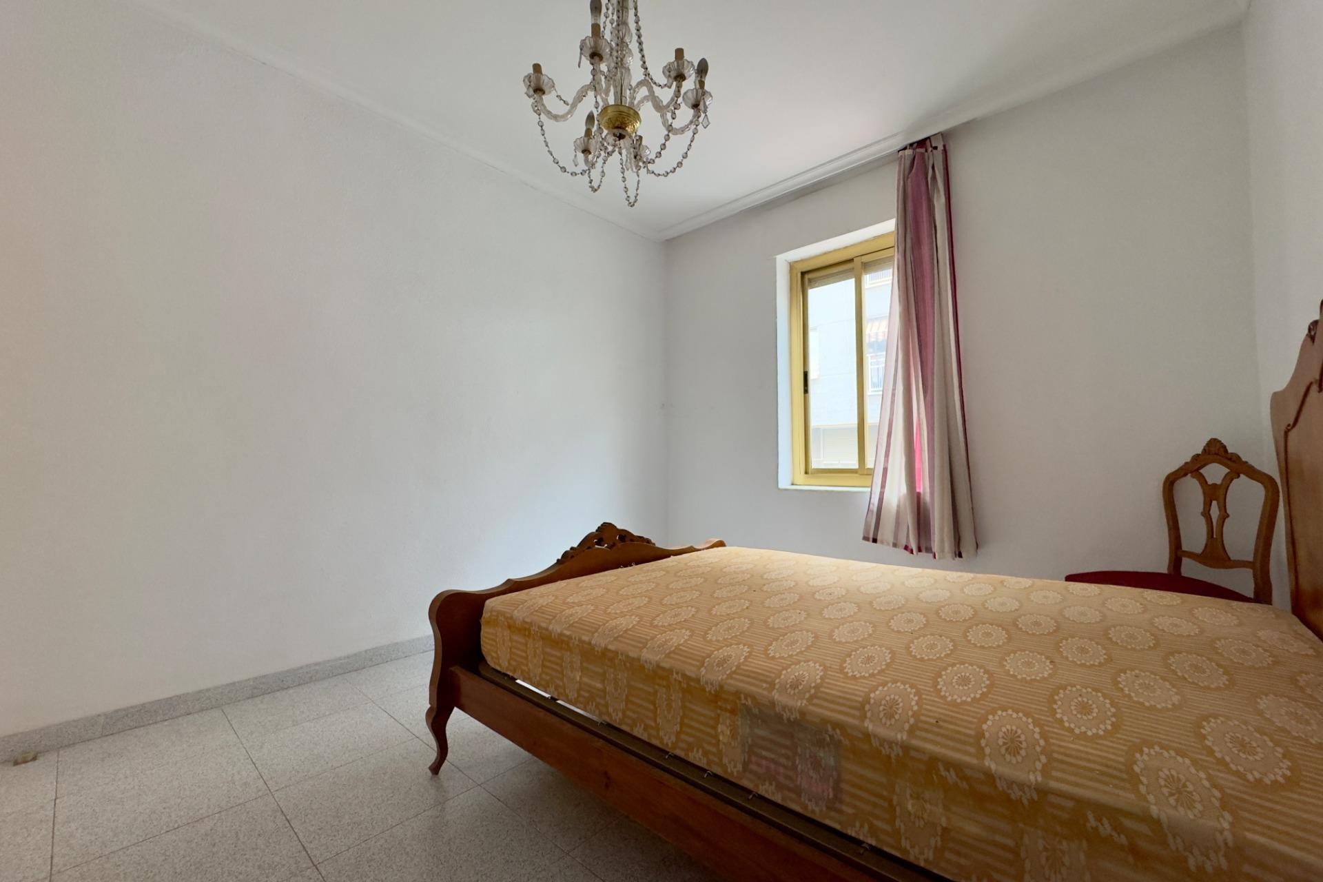 Resale - Apartment / flat - Elche - Plaza Barcelona