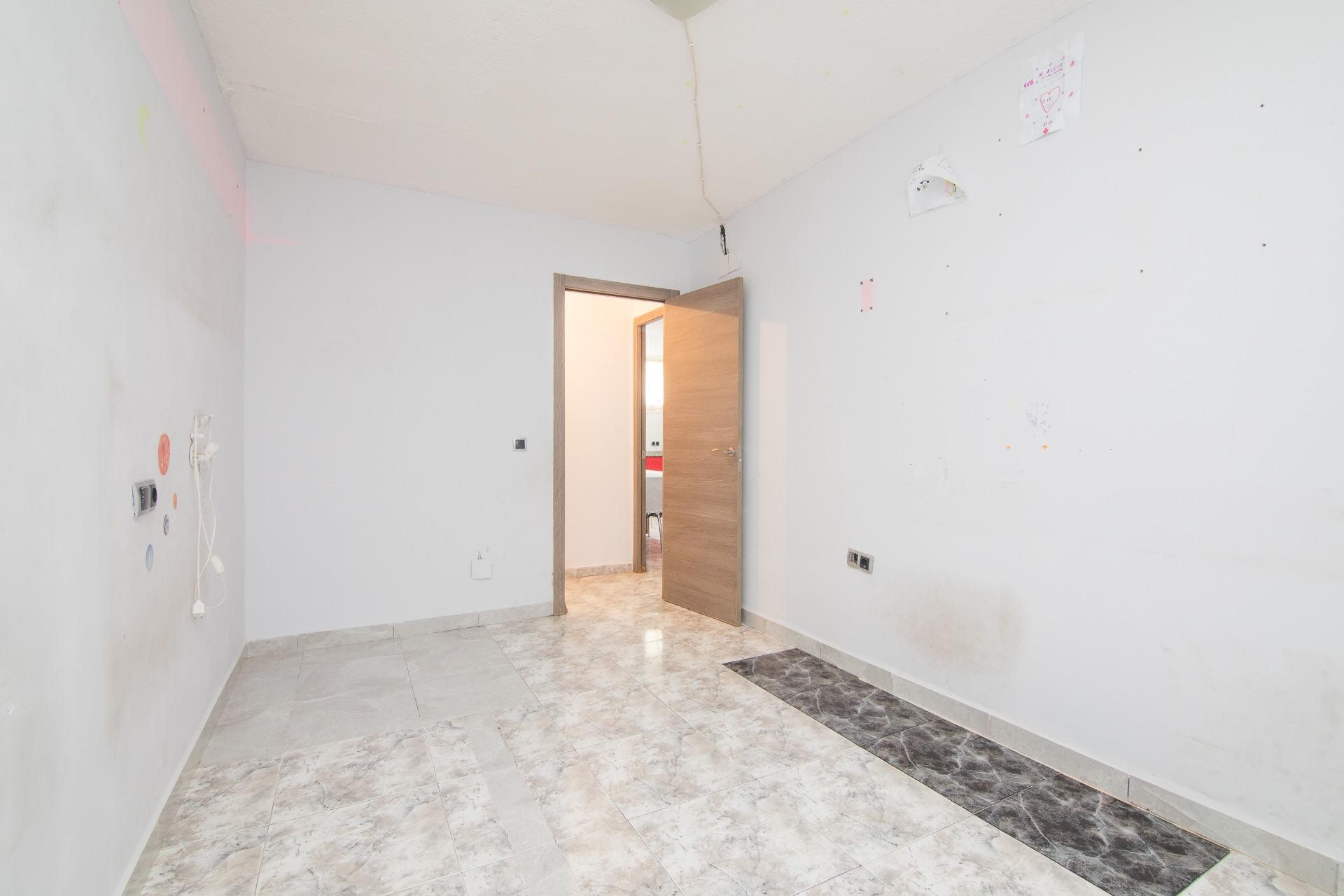 Resale - Apartment / flat - Elche - Plaza Barcelona