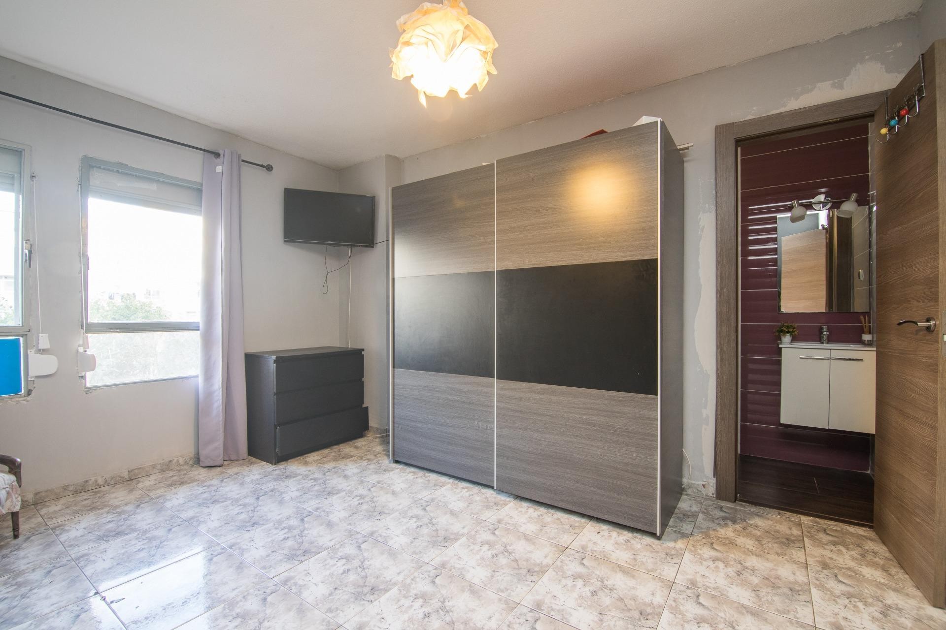 Resale - Apartment / flat - Elche - Plaza Barcelona