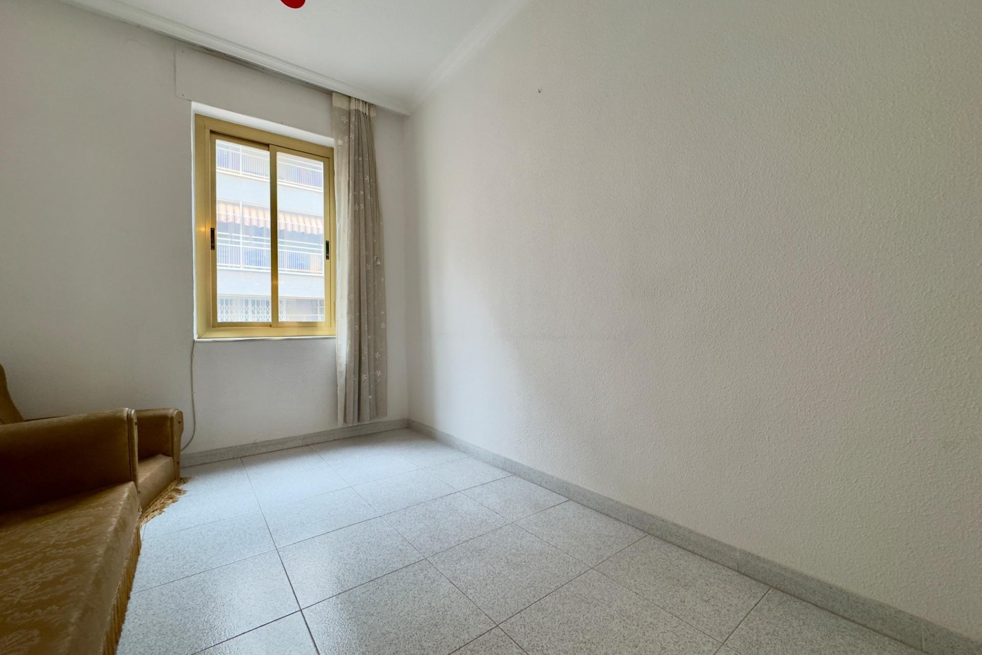 Resale - Apartment / flat - Elche - Plaza Barcelona