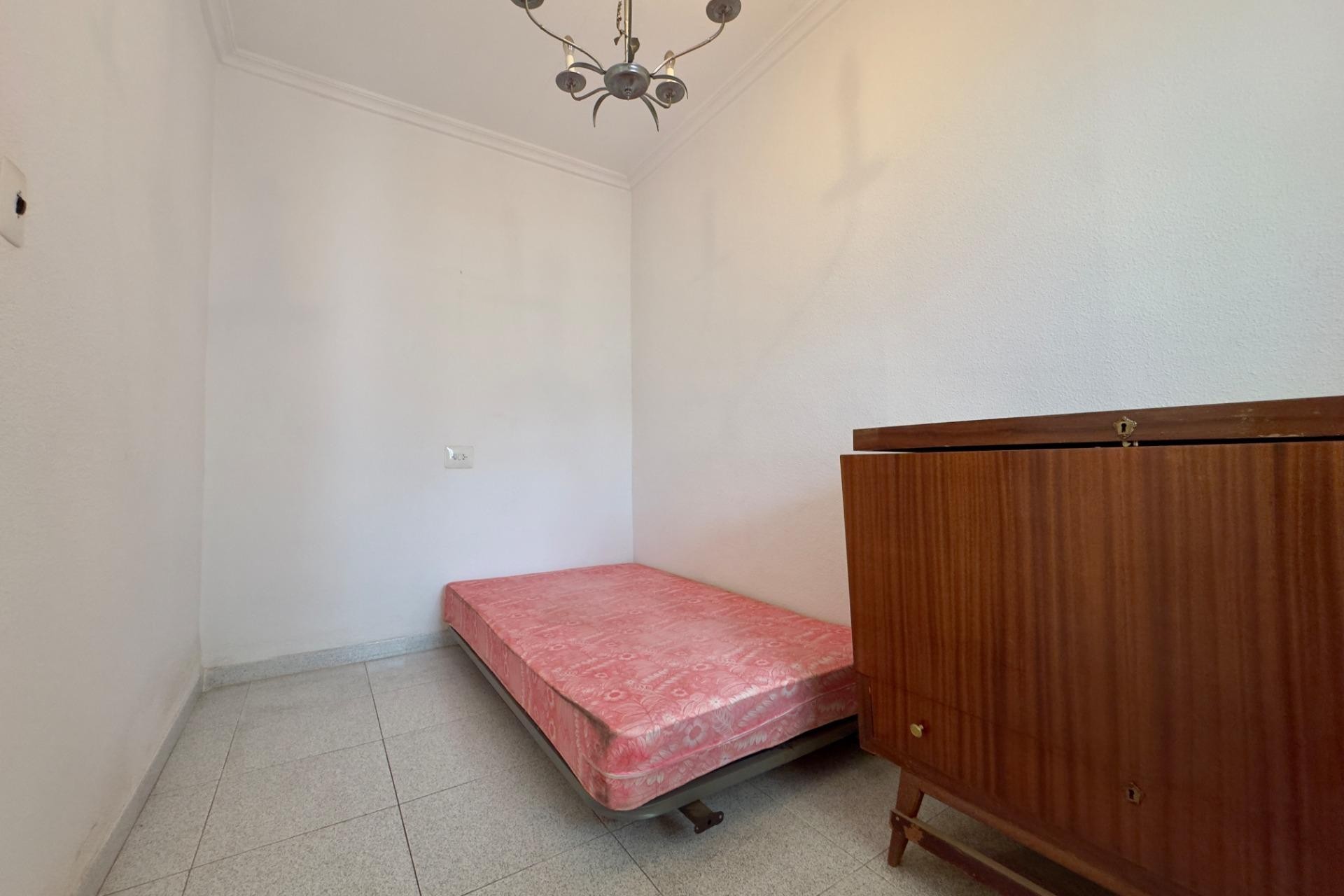 Resale - Apartment / flat - Elche - Plaza Barcelona