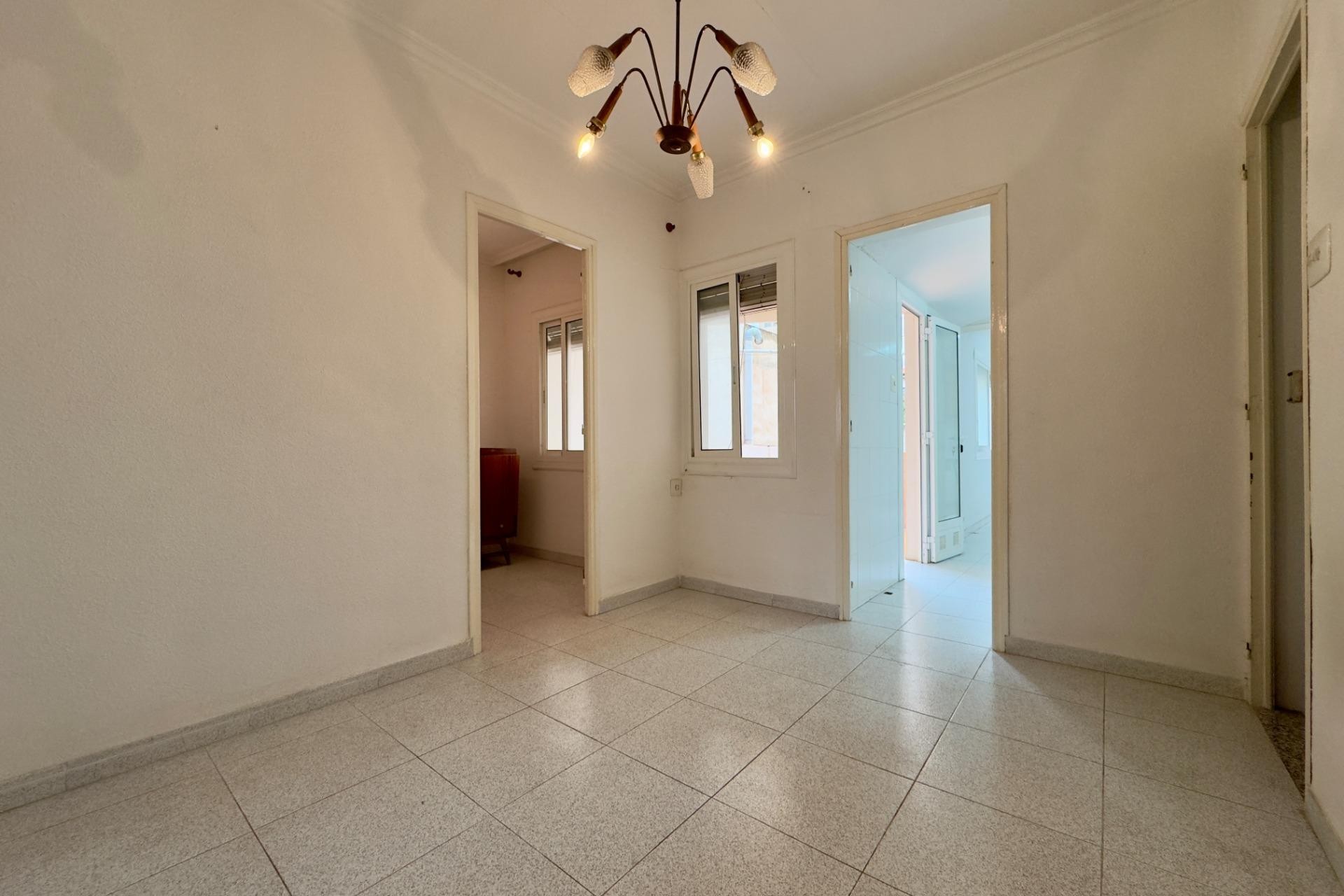 Resale - Apartment / flat - Elche - Plaza Barcelona