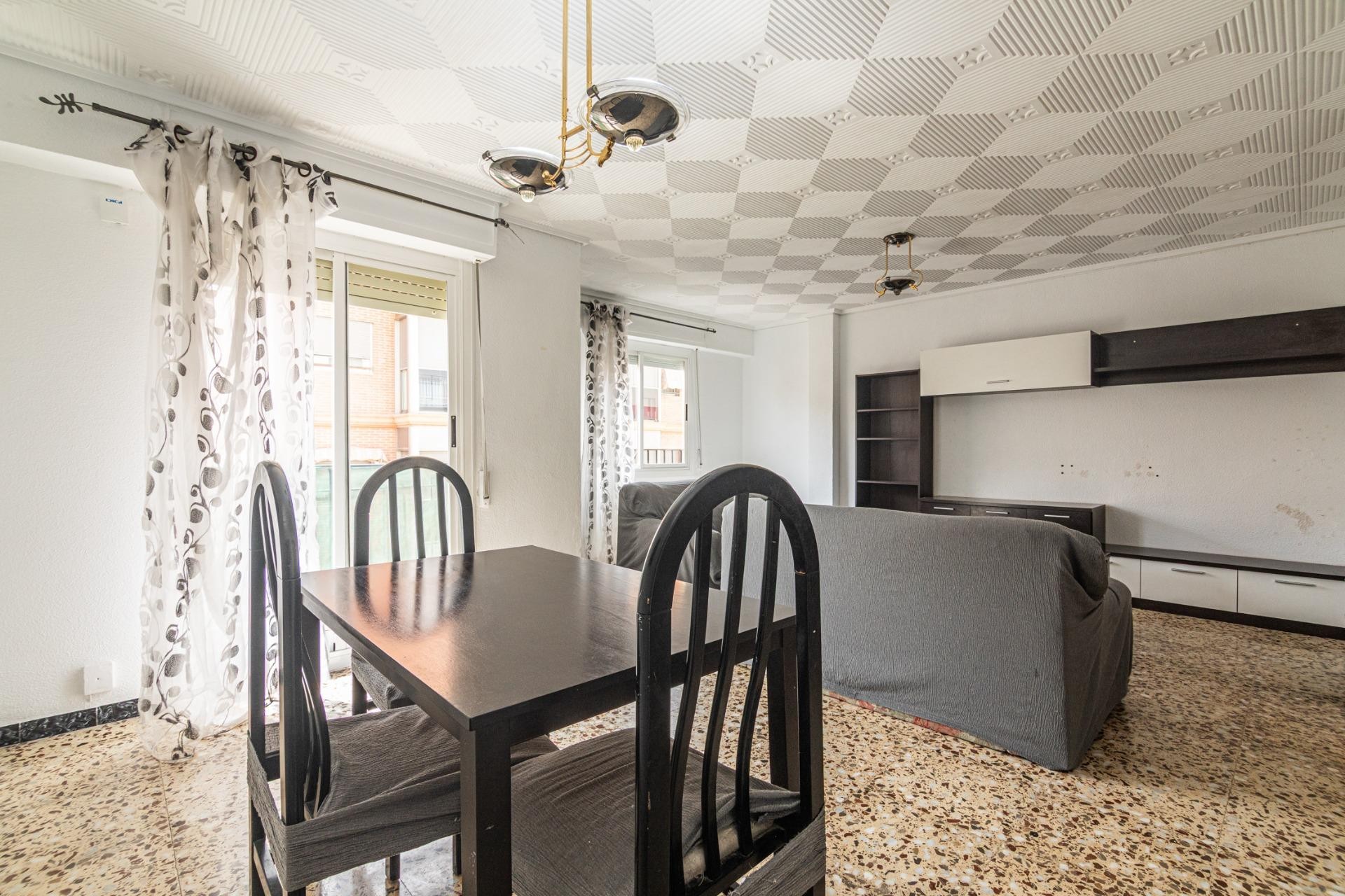 Resale - Apartment / flat - Elche - Plaza Crevillente-Juzgados