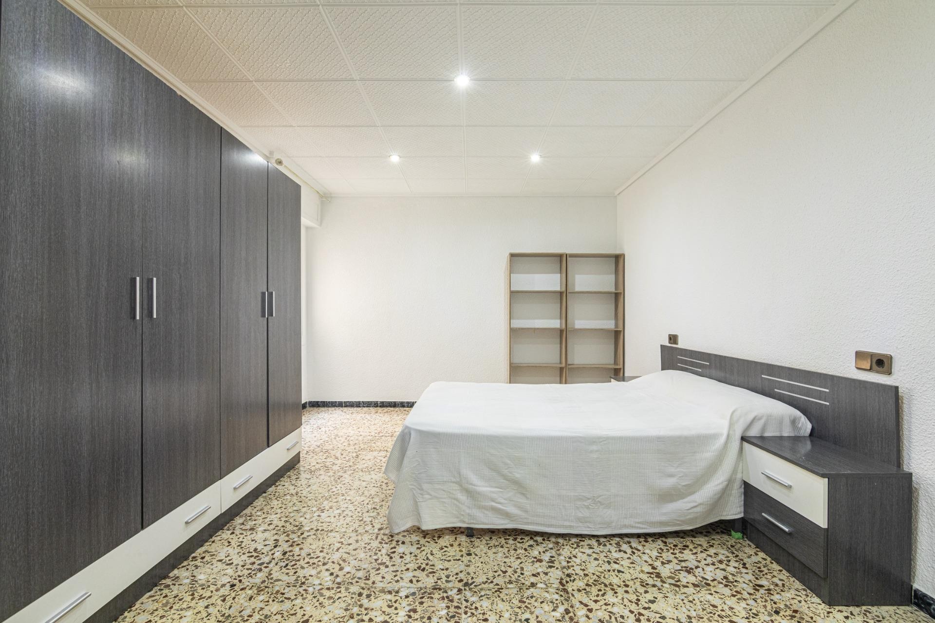 Resale - Apartment / flat - Elche - Plaza Crevillente-Juzgados