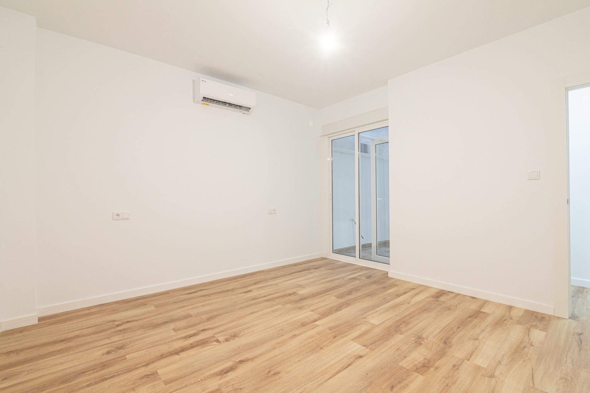 Resale - Apartment / flat - Elche - Plaza Crevillente-Juzgados