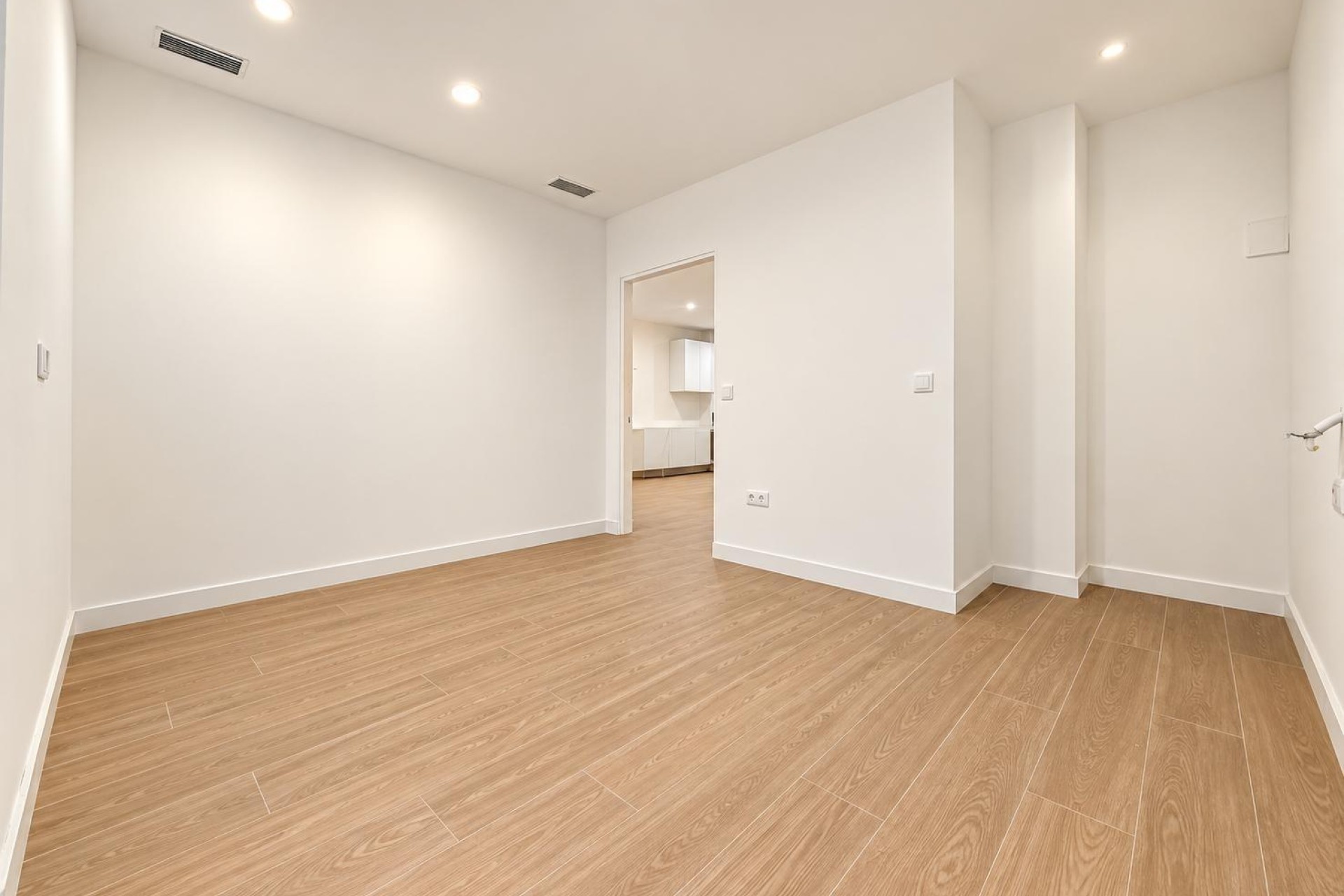 Resale - Apartment / flat - Elche - Plaza Crevillente-Juzgados