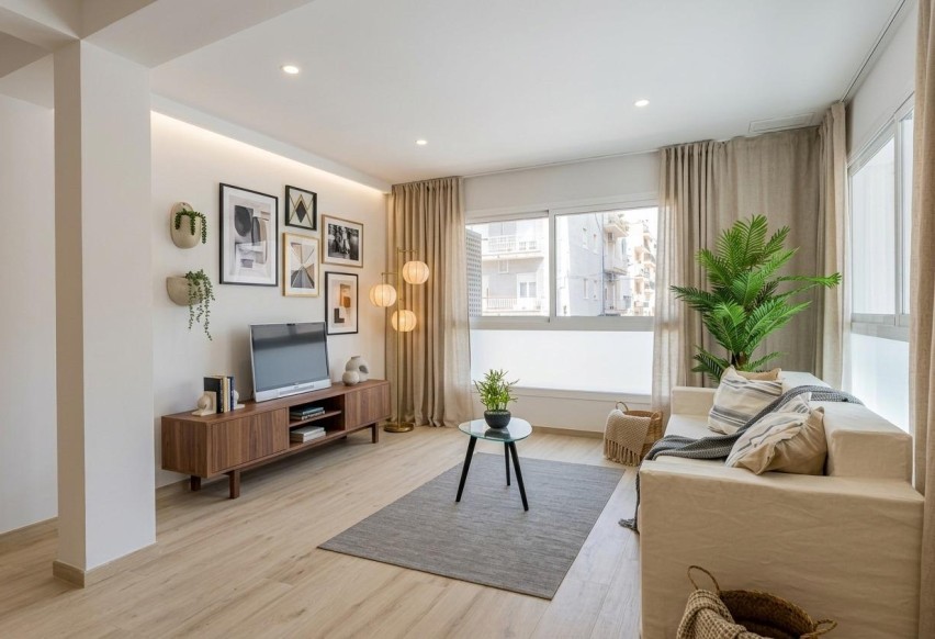 Resale - Apartment / flat - Elche - Plaza Crevillente-Juzgados