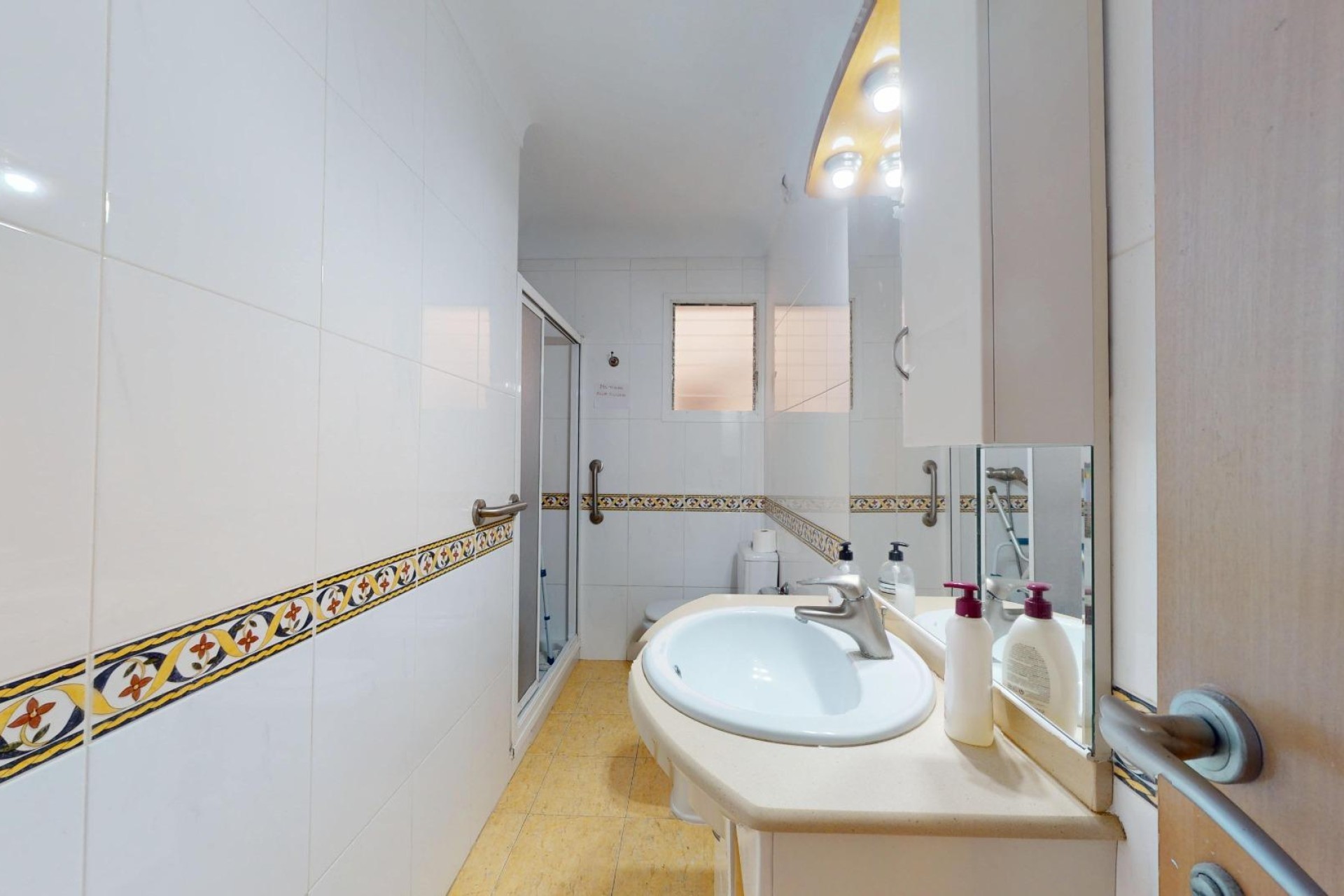 Resale - Apartment / flat - Elche - Plaza Crevillente-Juzgados