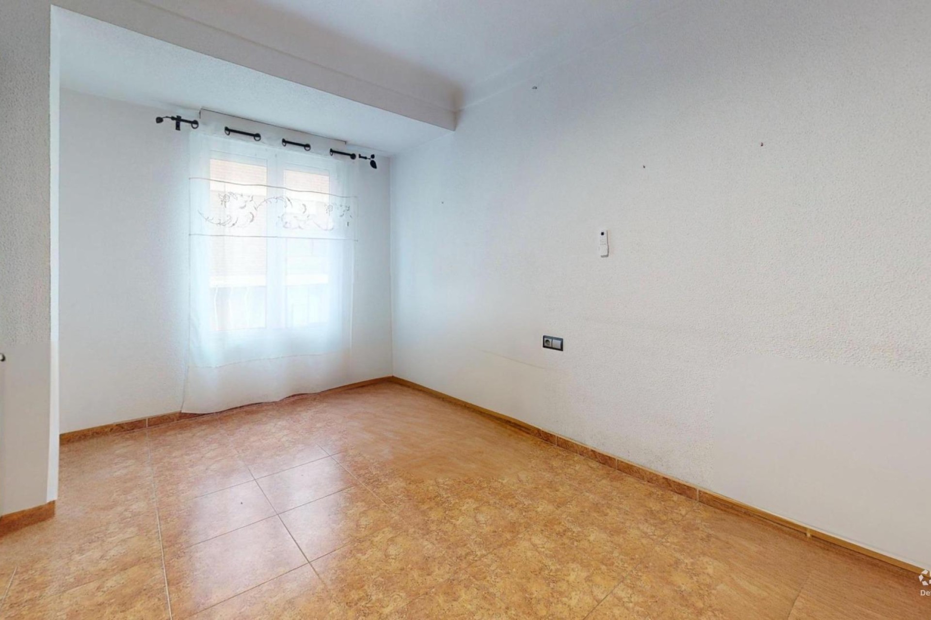 Resale - Apartment / flat - Elche - Plaza Crevillente-Juzgados
