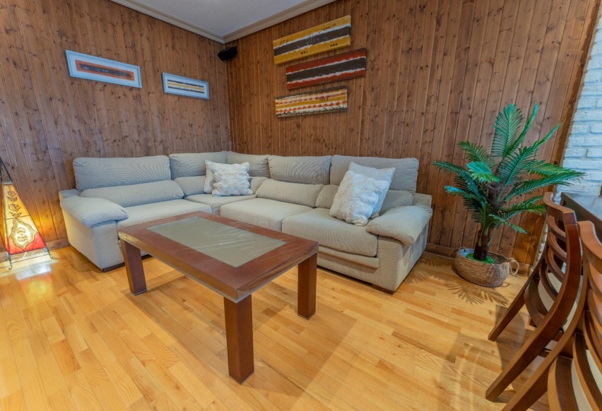 Resale - Apartment / flat - Elche - Plaza Crevillente-Juzgados