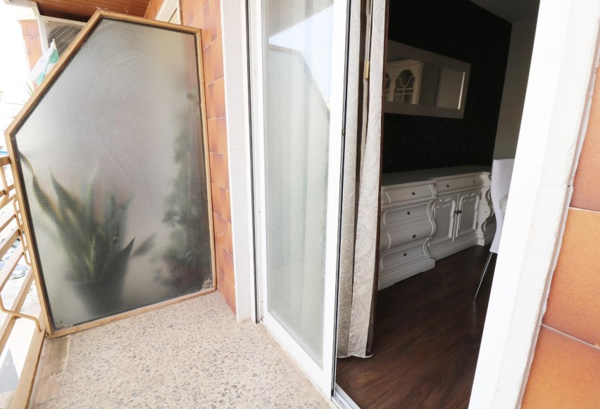 Resale - Apartment / flat - Elche - Plaza Crevillente-Juzgados
