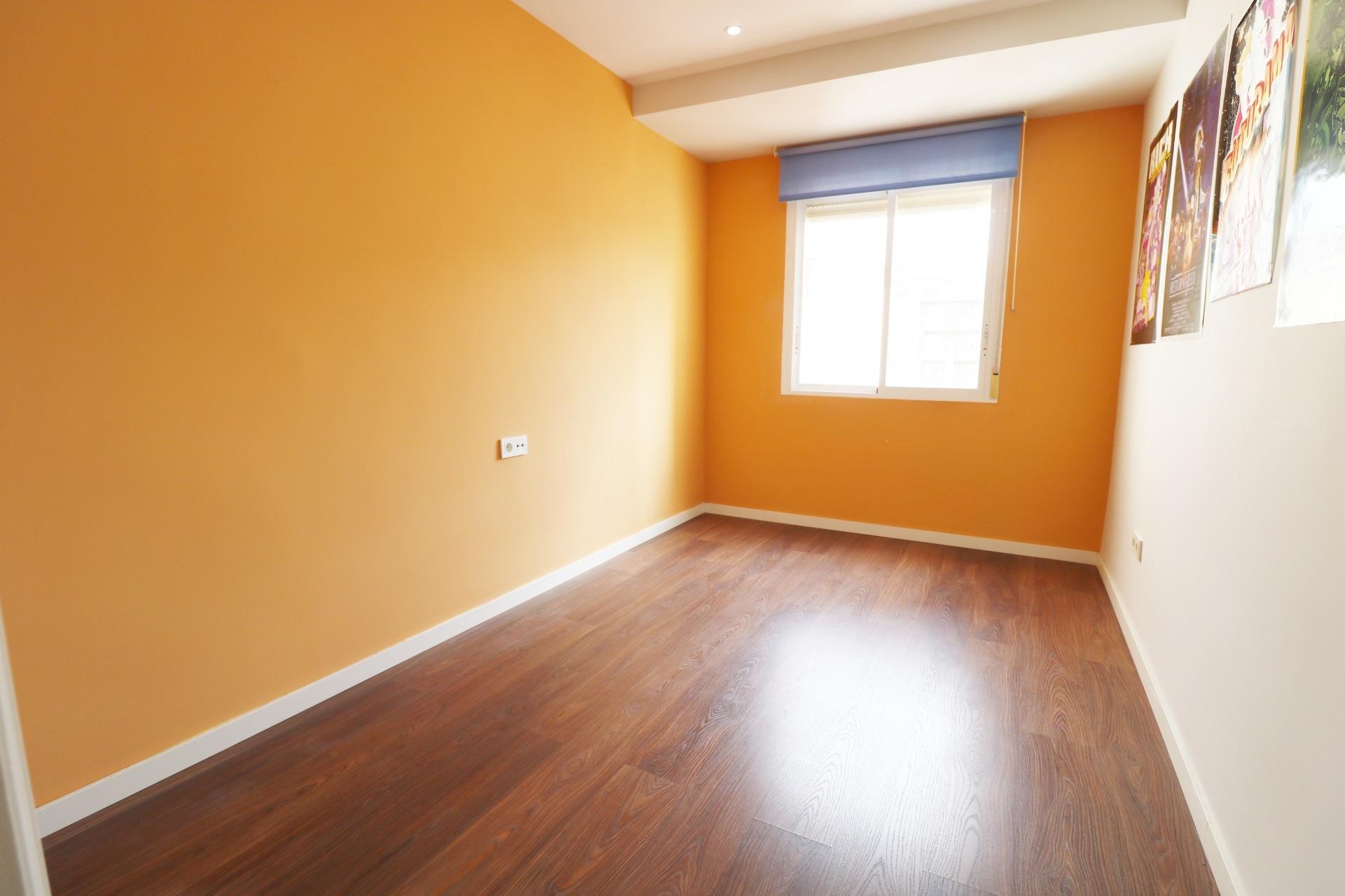 Resale - Apartment / flat - Elche - Plaza Crevillente-Juzgados