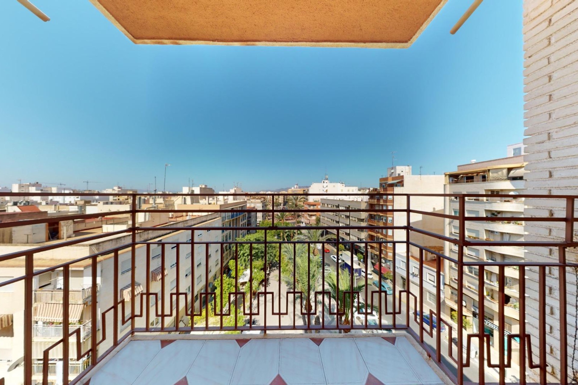 Resale - Apartment / flat - Elche - Plaza Crevillente