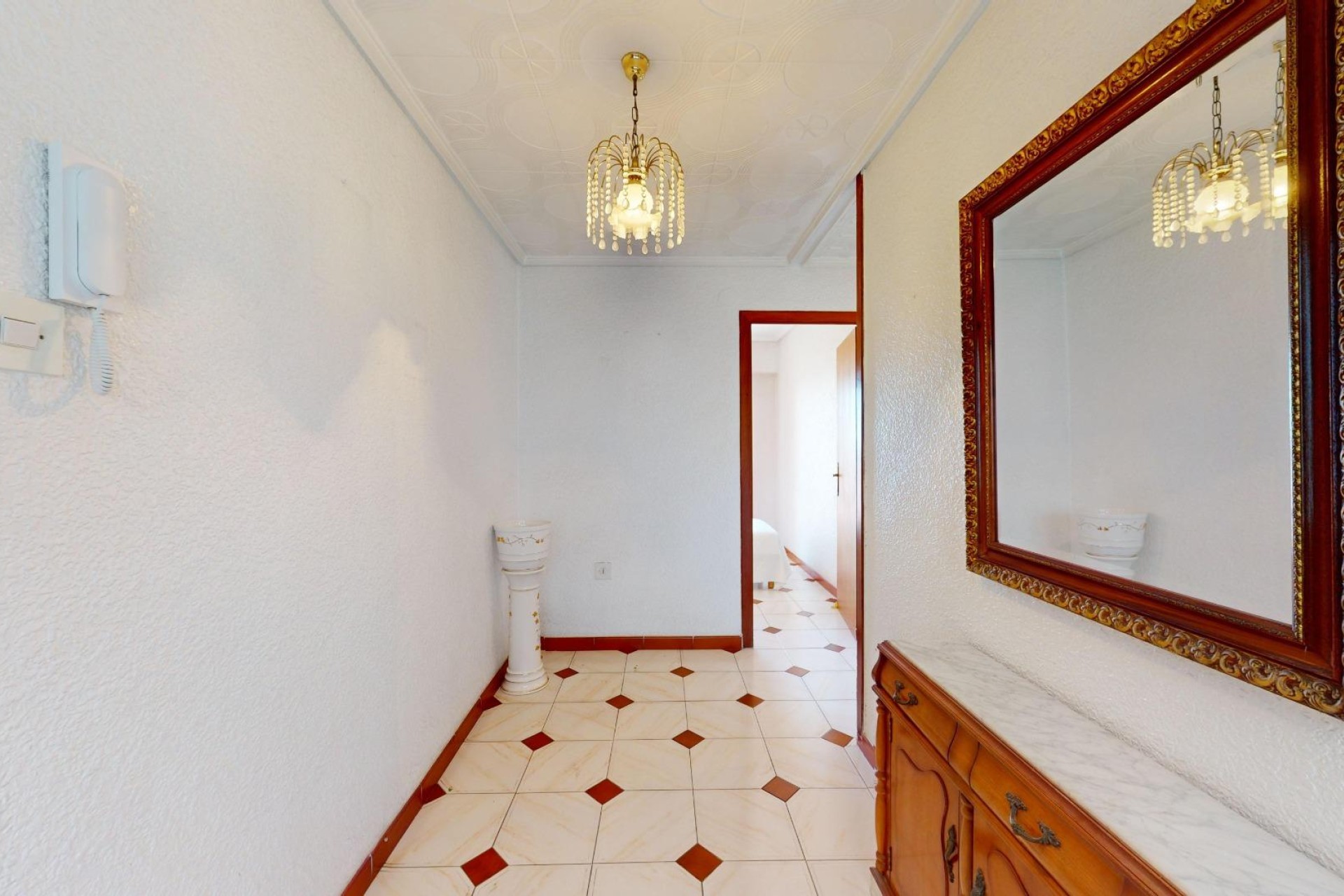 Resale - Apartment / flat - Elche - Plaza Crevillente