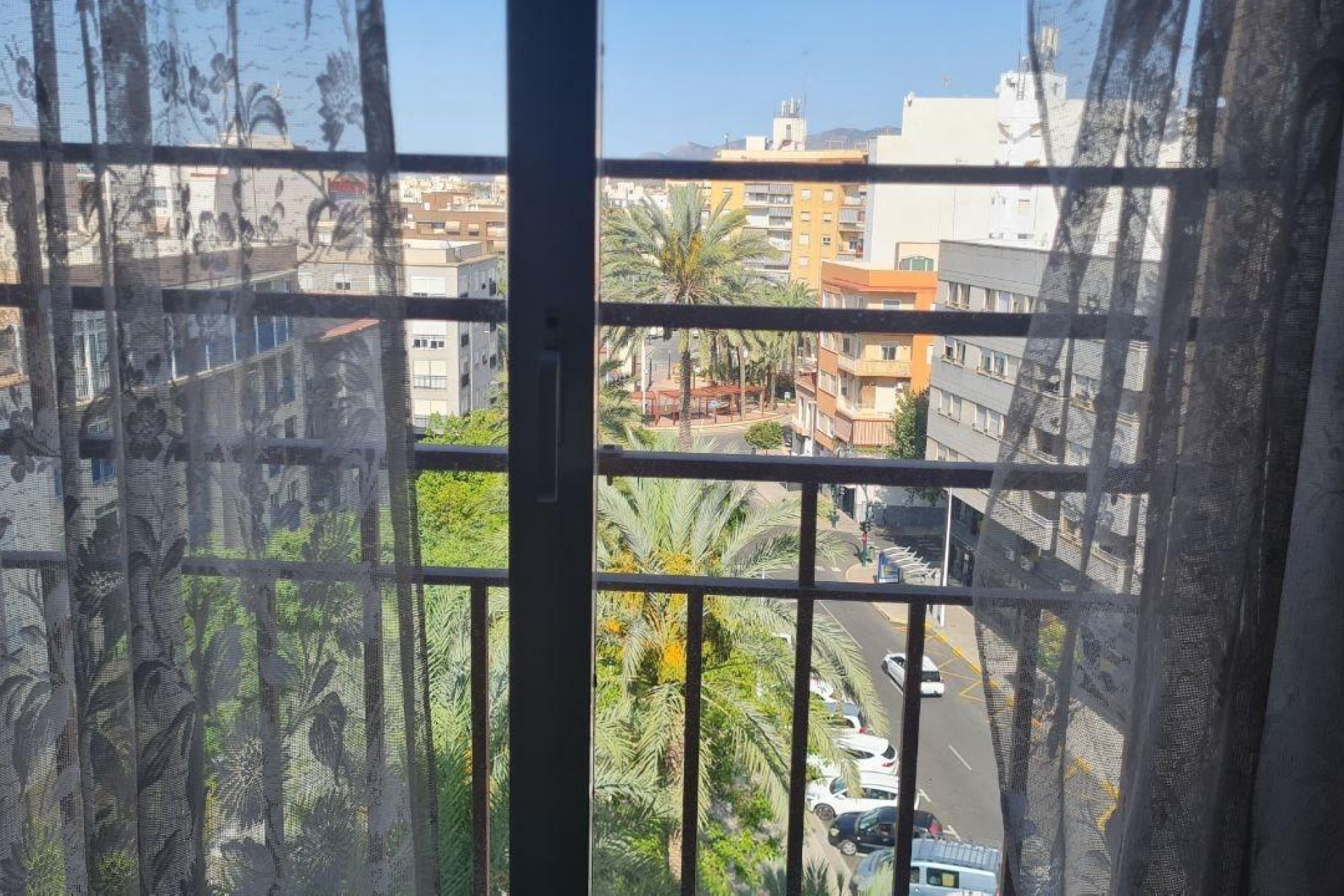 Resale - Apartment / flat - Elche - Plaza Crevillente