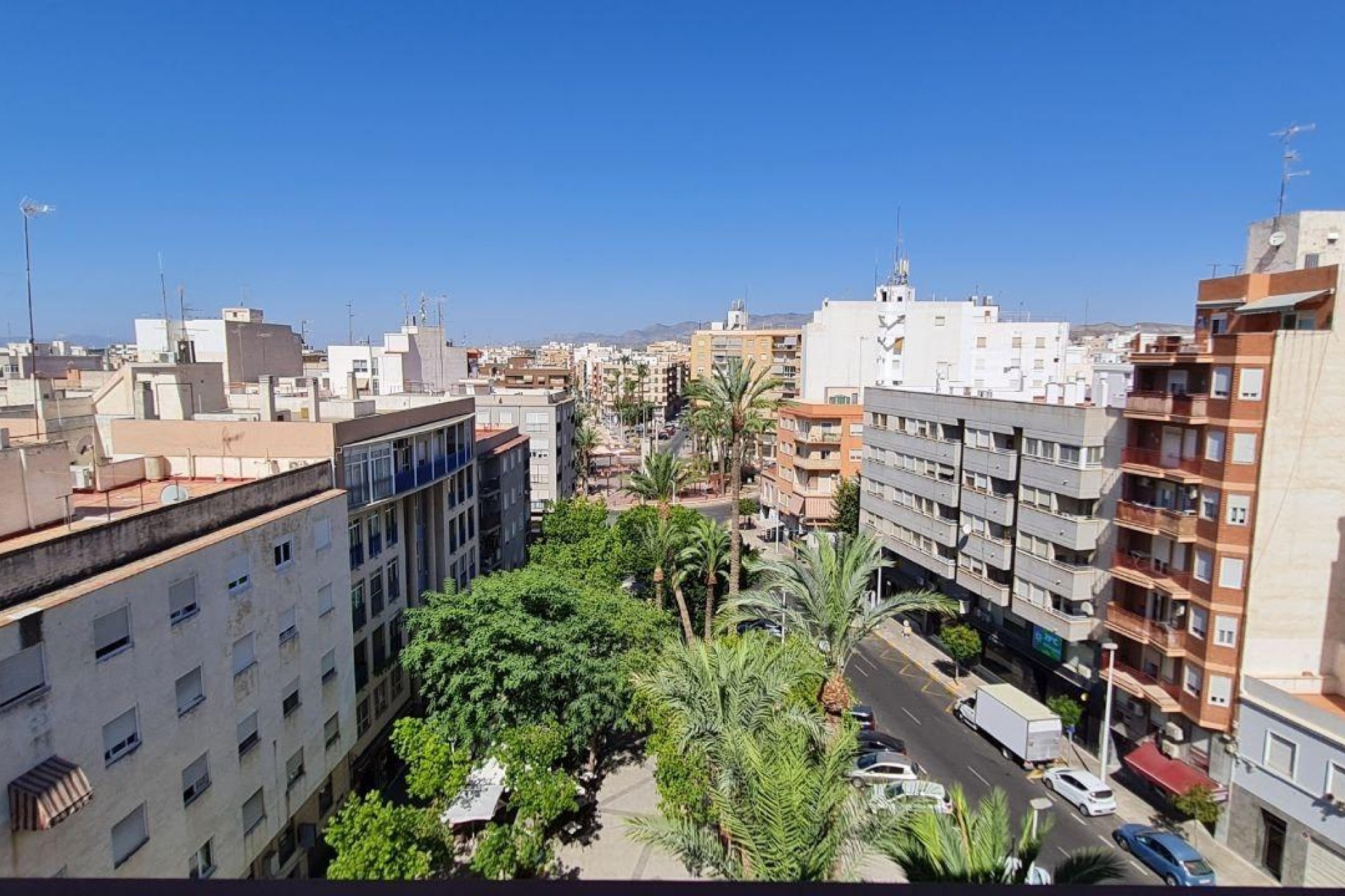 Resale - Apartment / flat - Elche - Plaza Crevillente