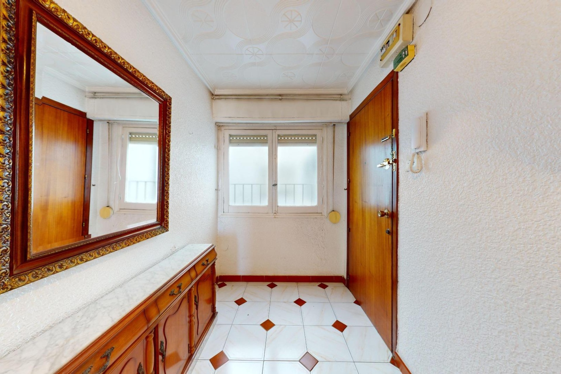 Resale - Apartment / flat - Elche - Plaza Crevillente