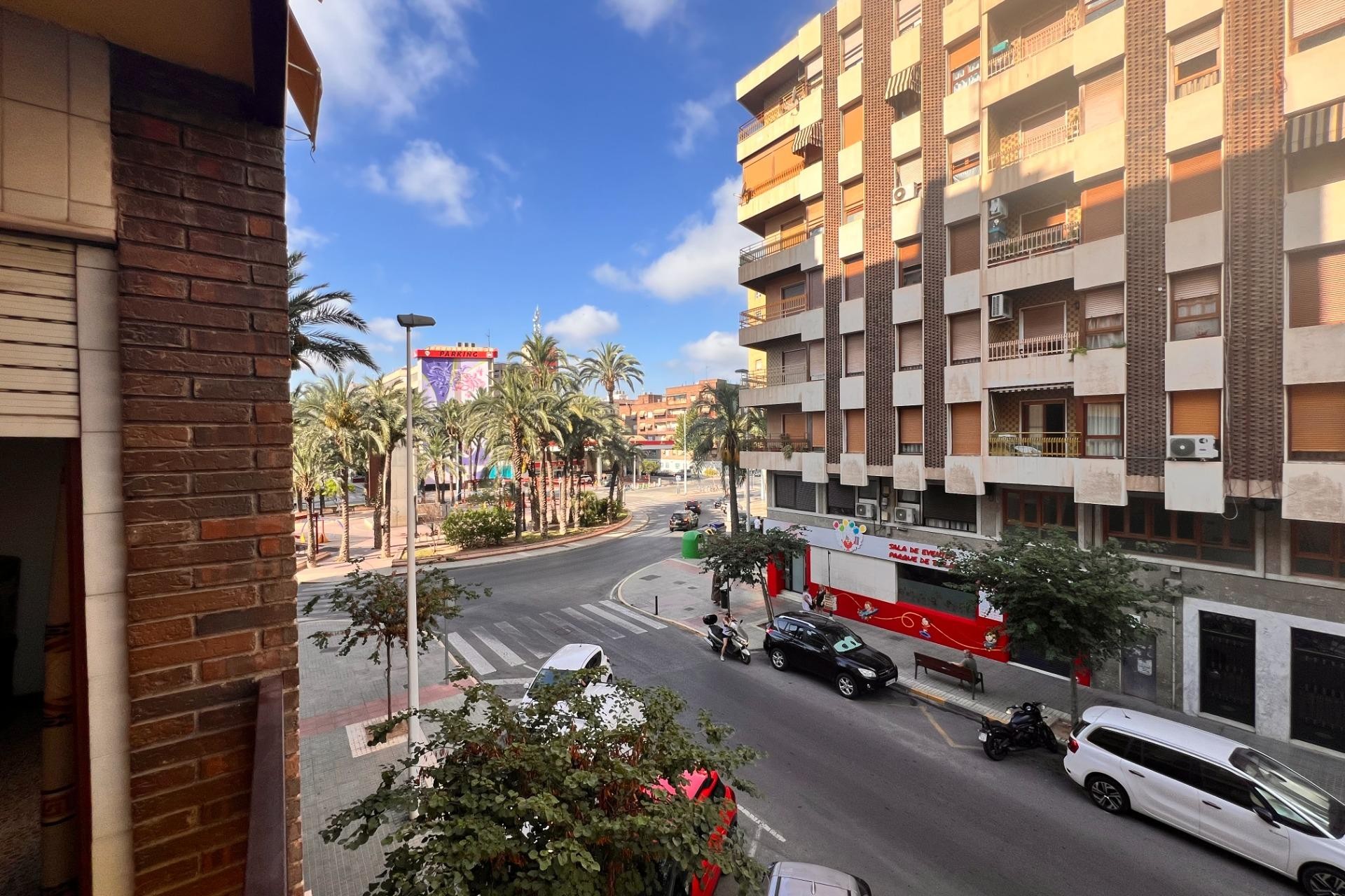 Resale - Apartment / flat - Elche - Plaza Crevillente