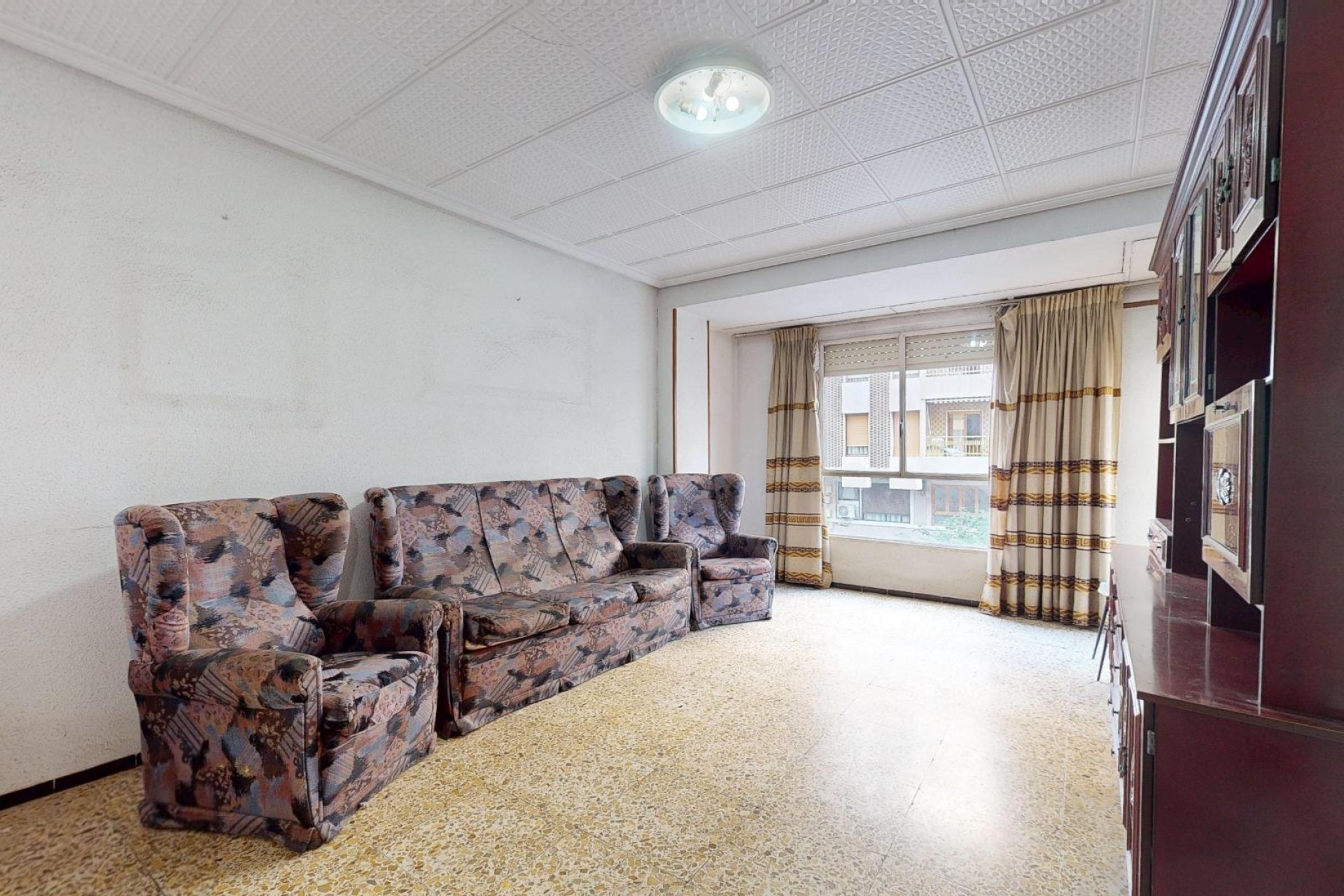 Resale - Apartment / flat - Elche - Plaza Crevillente