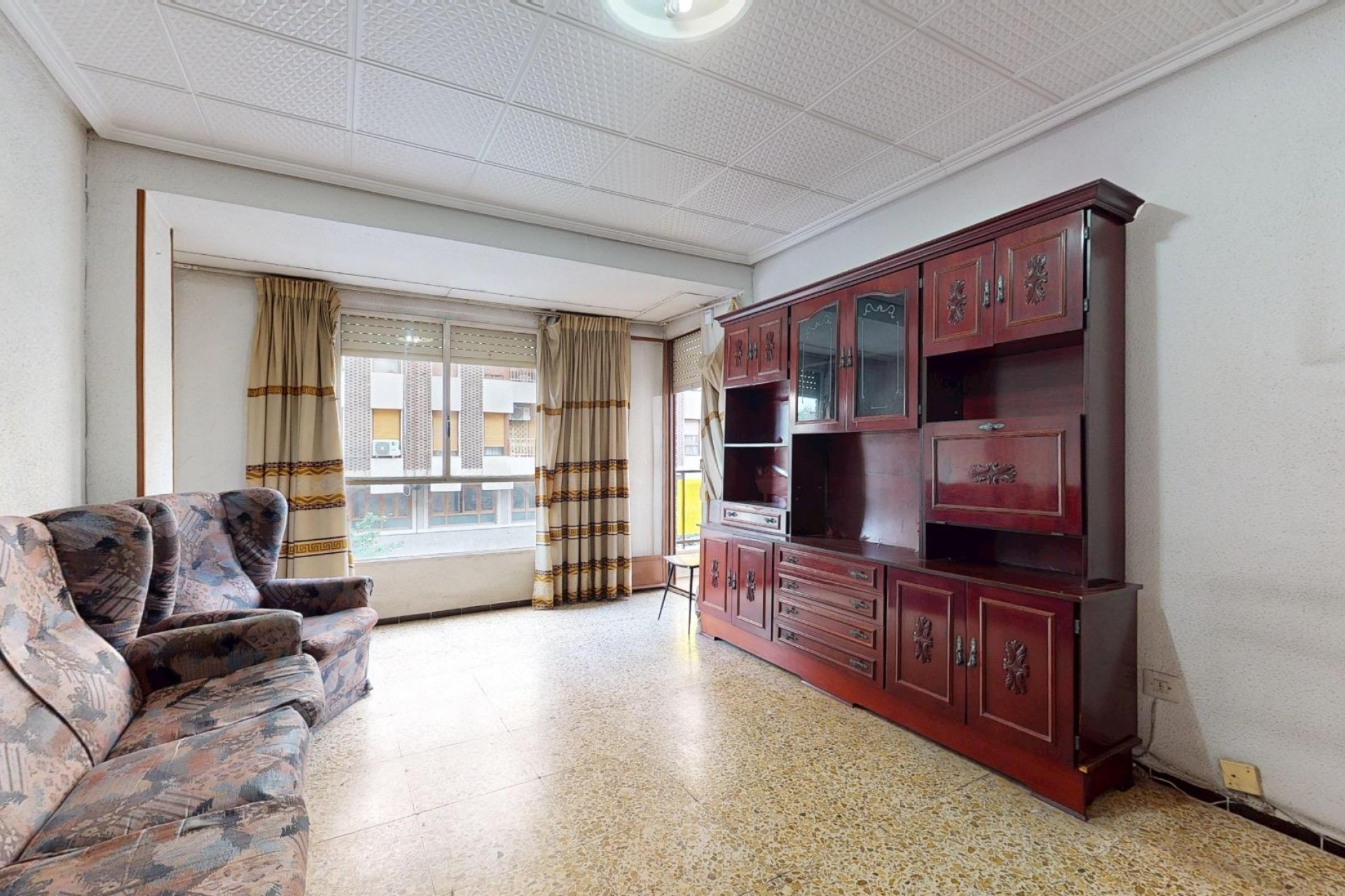 Resale - Apartment / flat - Elche - Plaza Crevillente