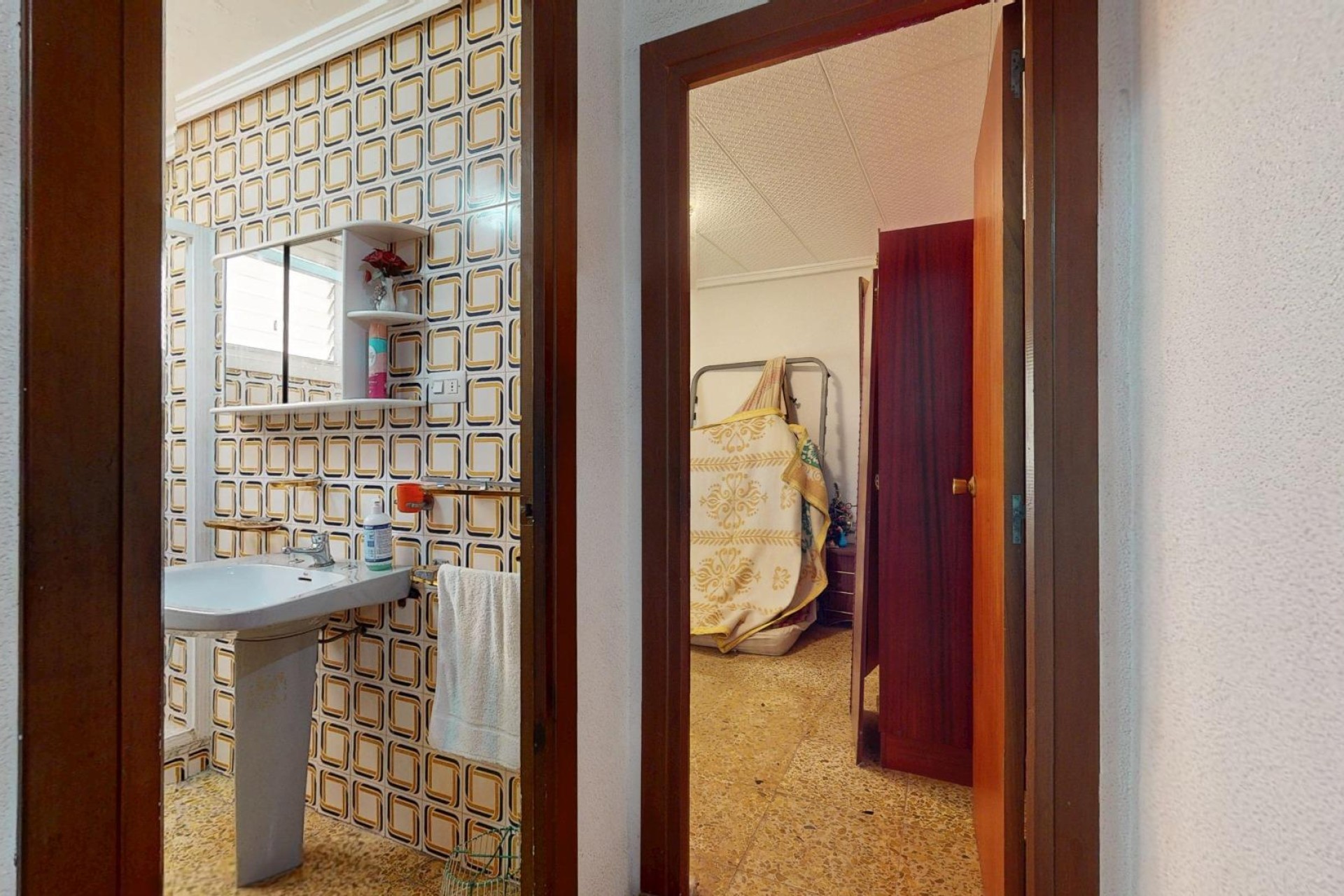 Resale - Apartment / flat - Elche - Plaza Crevillente