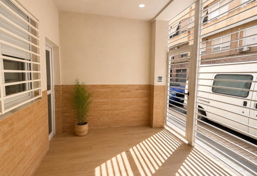 Resale - Apartment / flat - Elche - Plaza Madrid