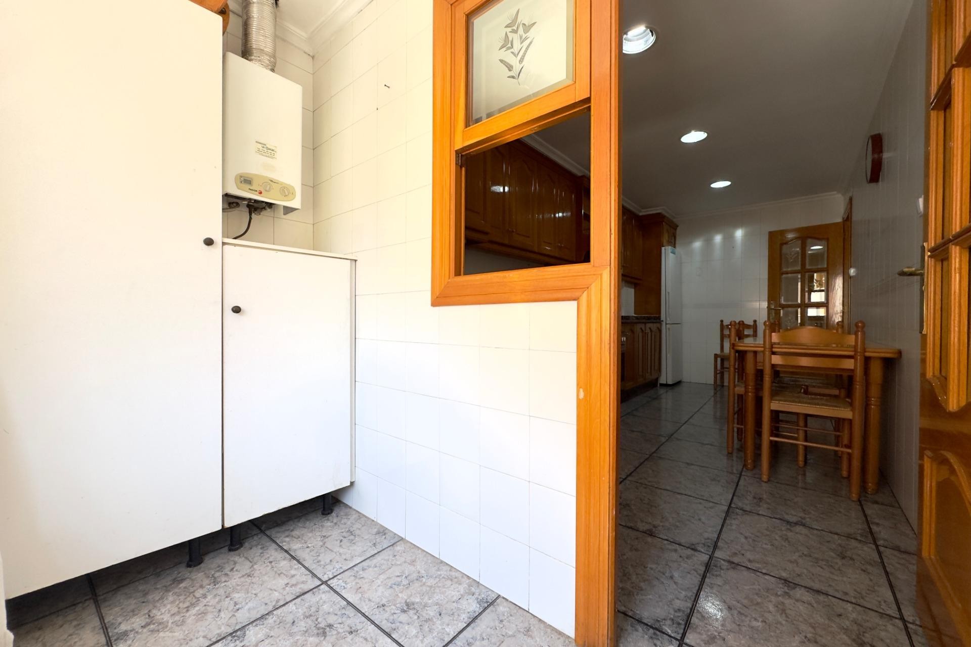 Resale - Apartment / flat - Elche - Plaza Madrid