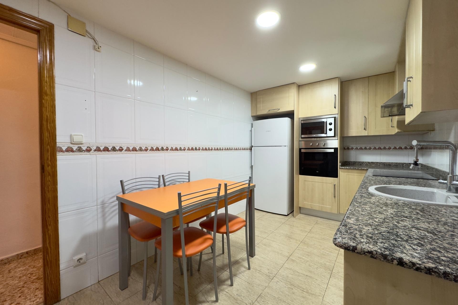 Resale - Apartment / flat - Elche - Plaza Madrid