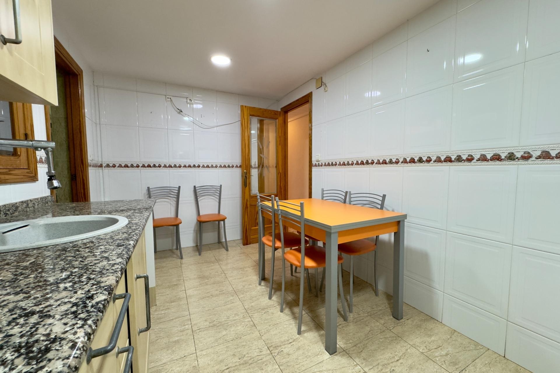 Resale - Apartment / flat - Elche - Plaza Madrid