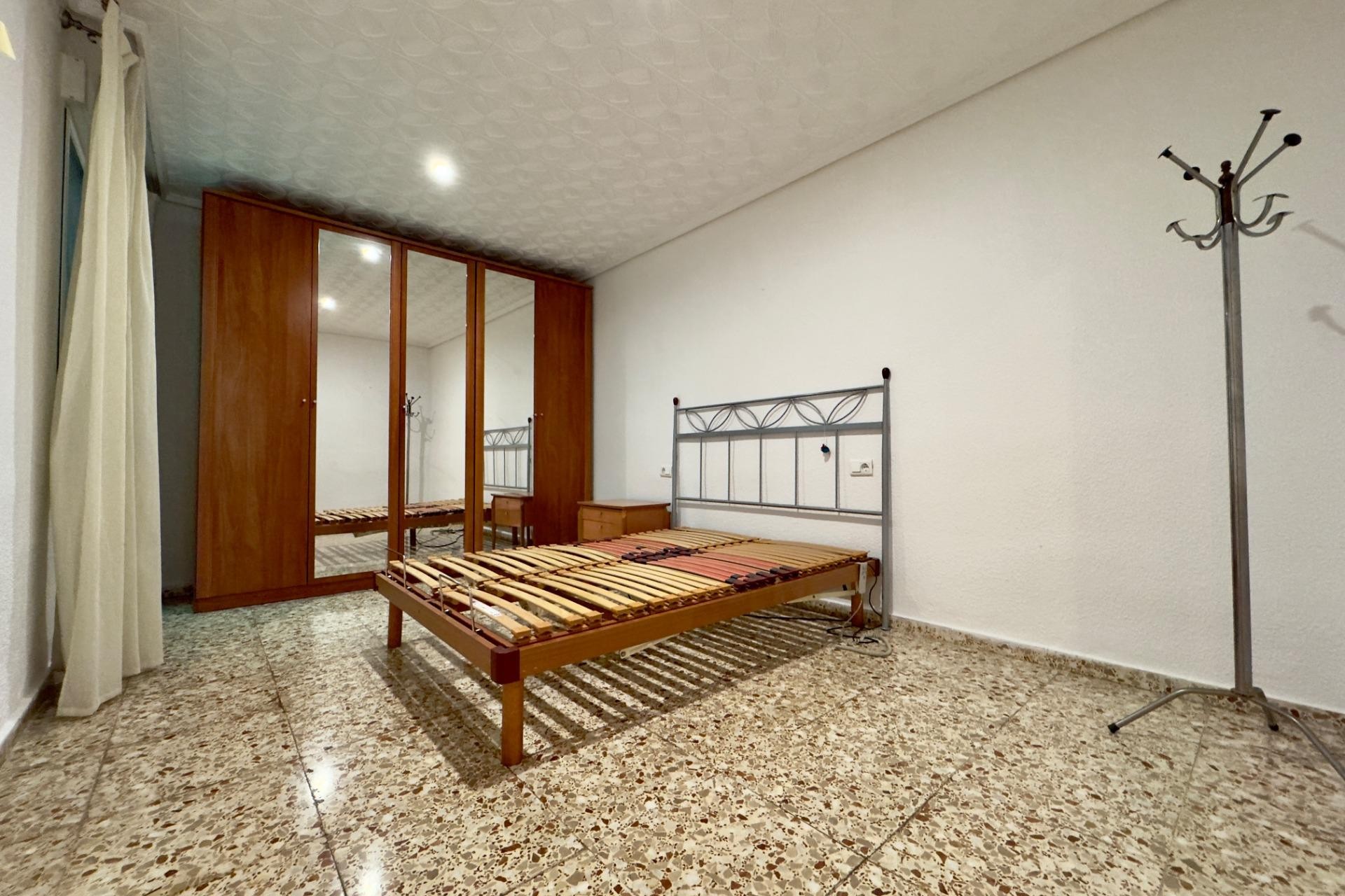 Resale - Apartment / flat - Elche - Plaza Madrid