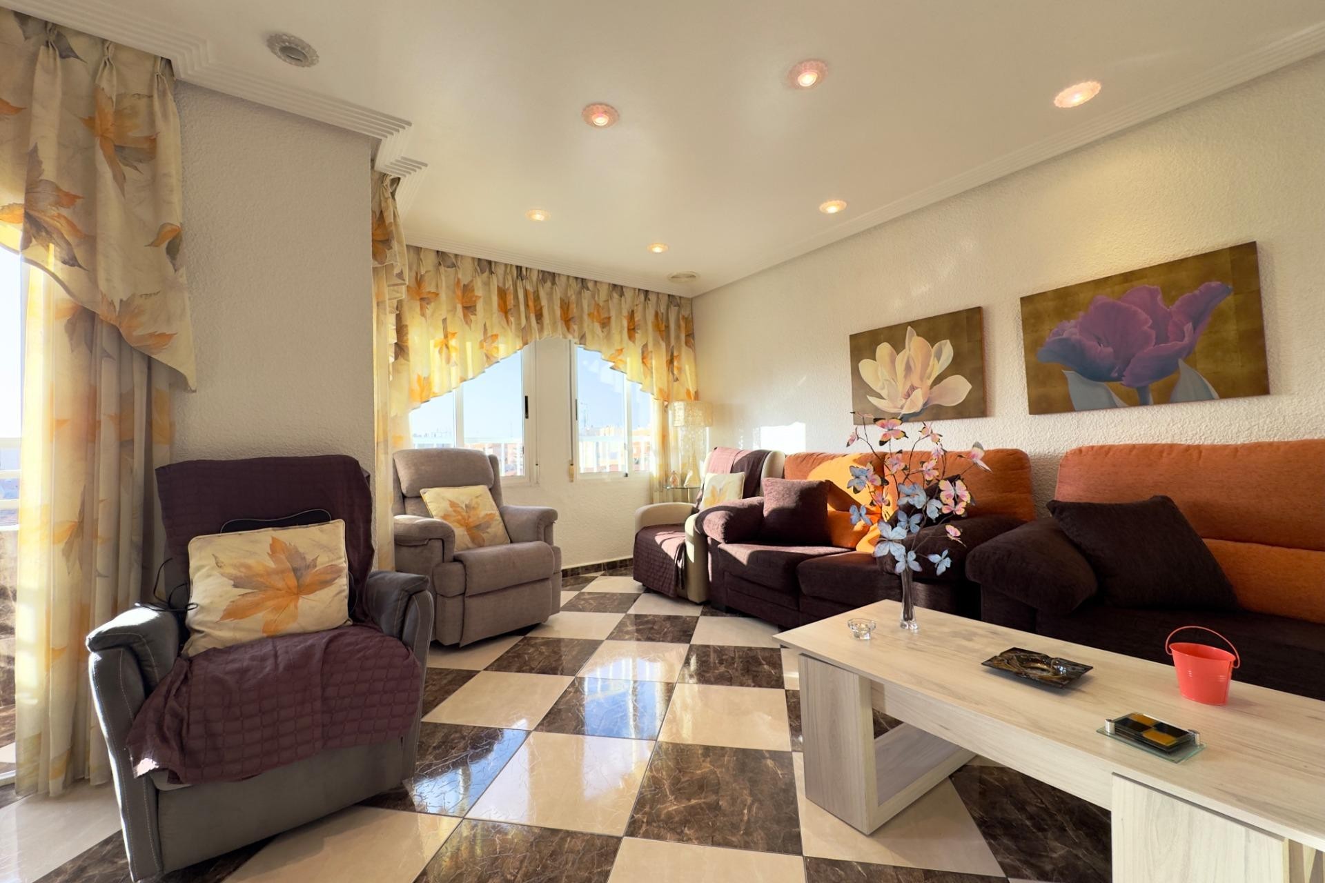 Resale - Apartment / flat - Elche - Plaza Madrid