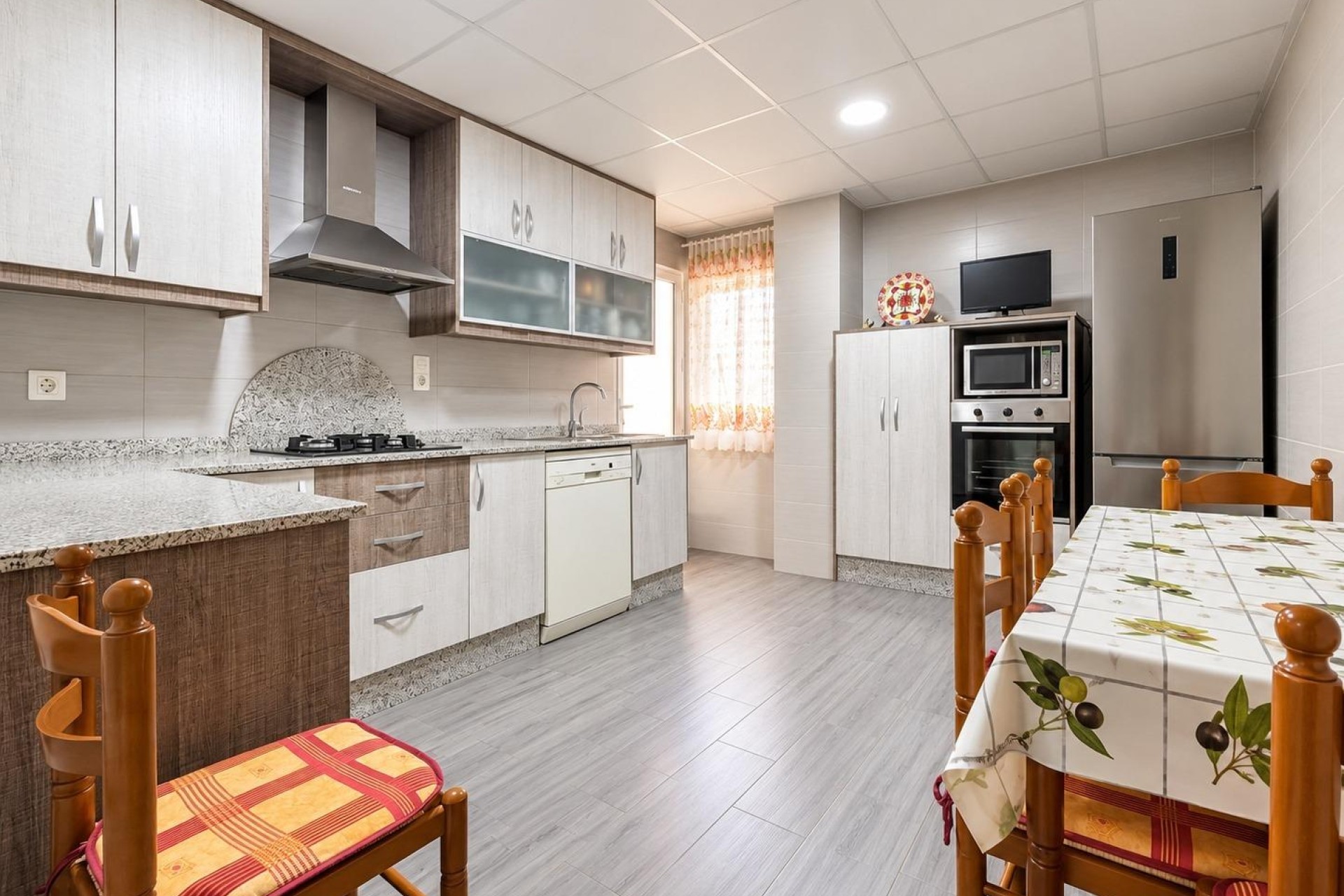 Resale - Apartment / flat - Elche - Plaza Madrid