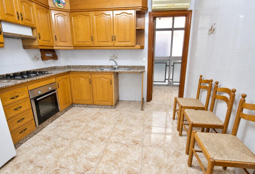 Resale - Apartment / flat - Elche - Plaza Madrid
