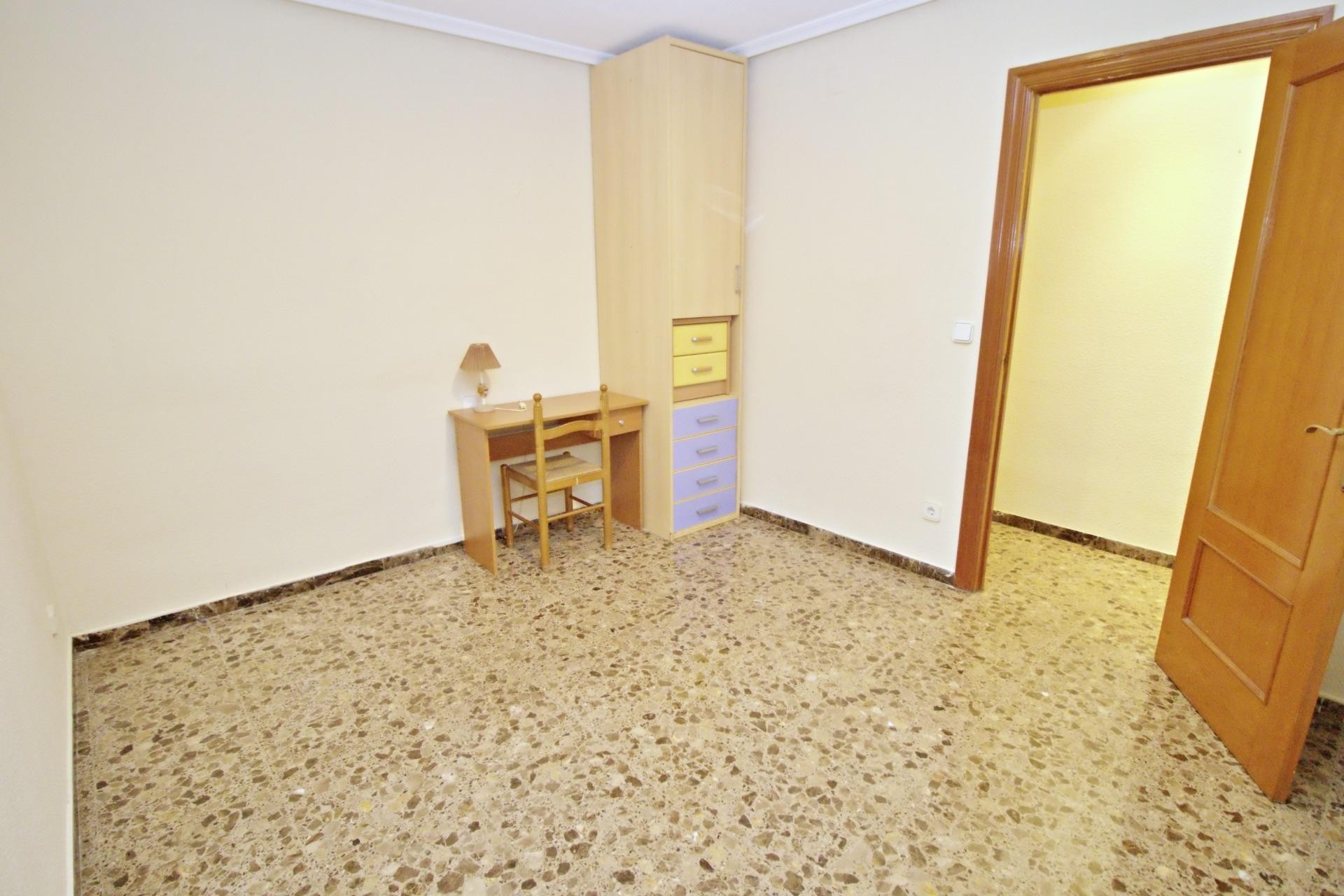 Resale - Apartment / flat - Elche - Plaza Madrid