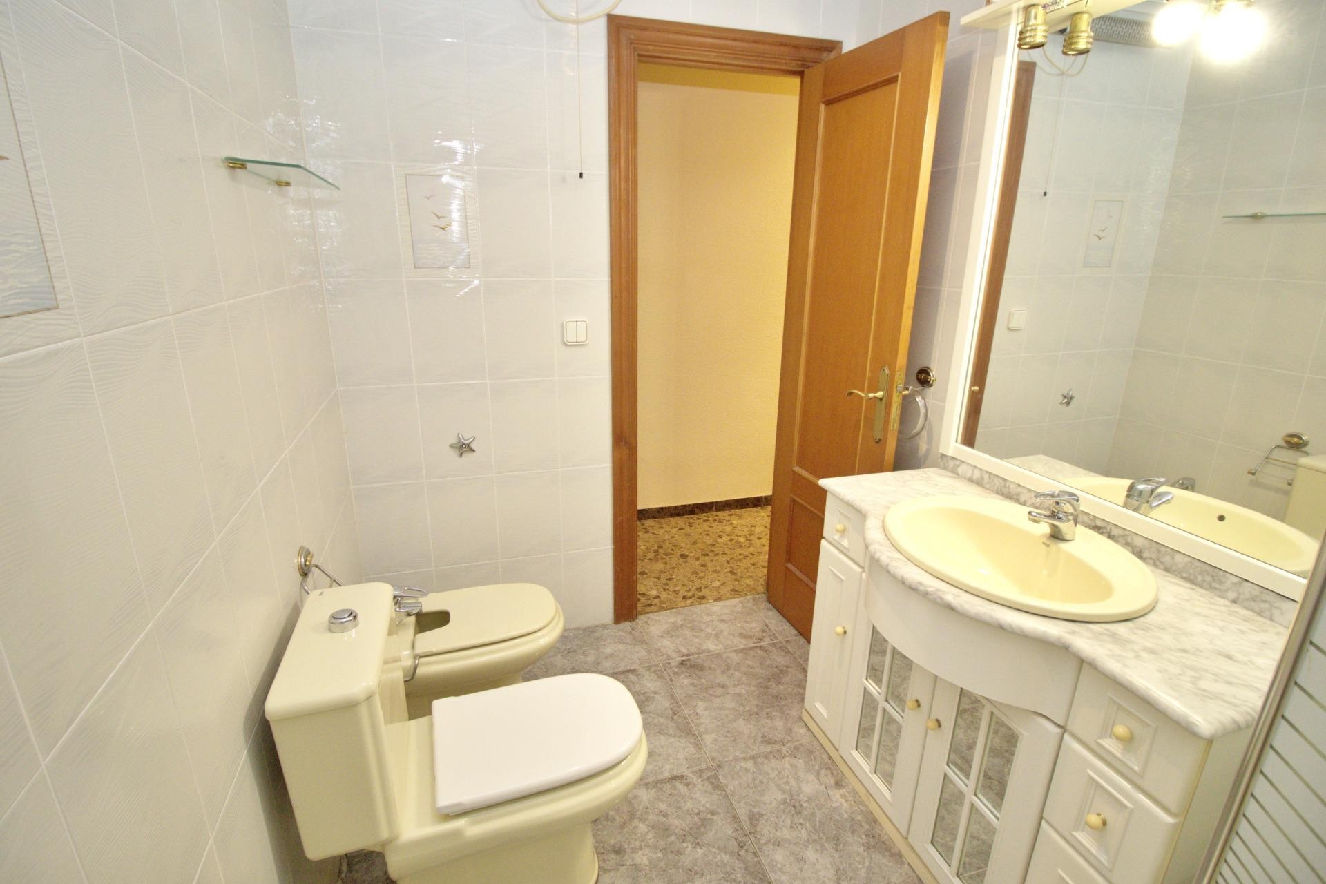Resale - Apartment / flat - Elche - Plaza Madrid