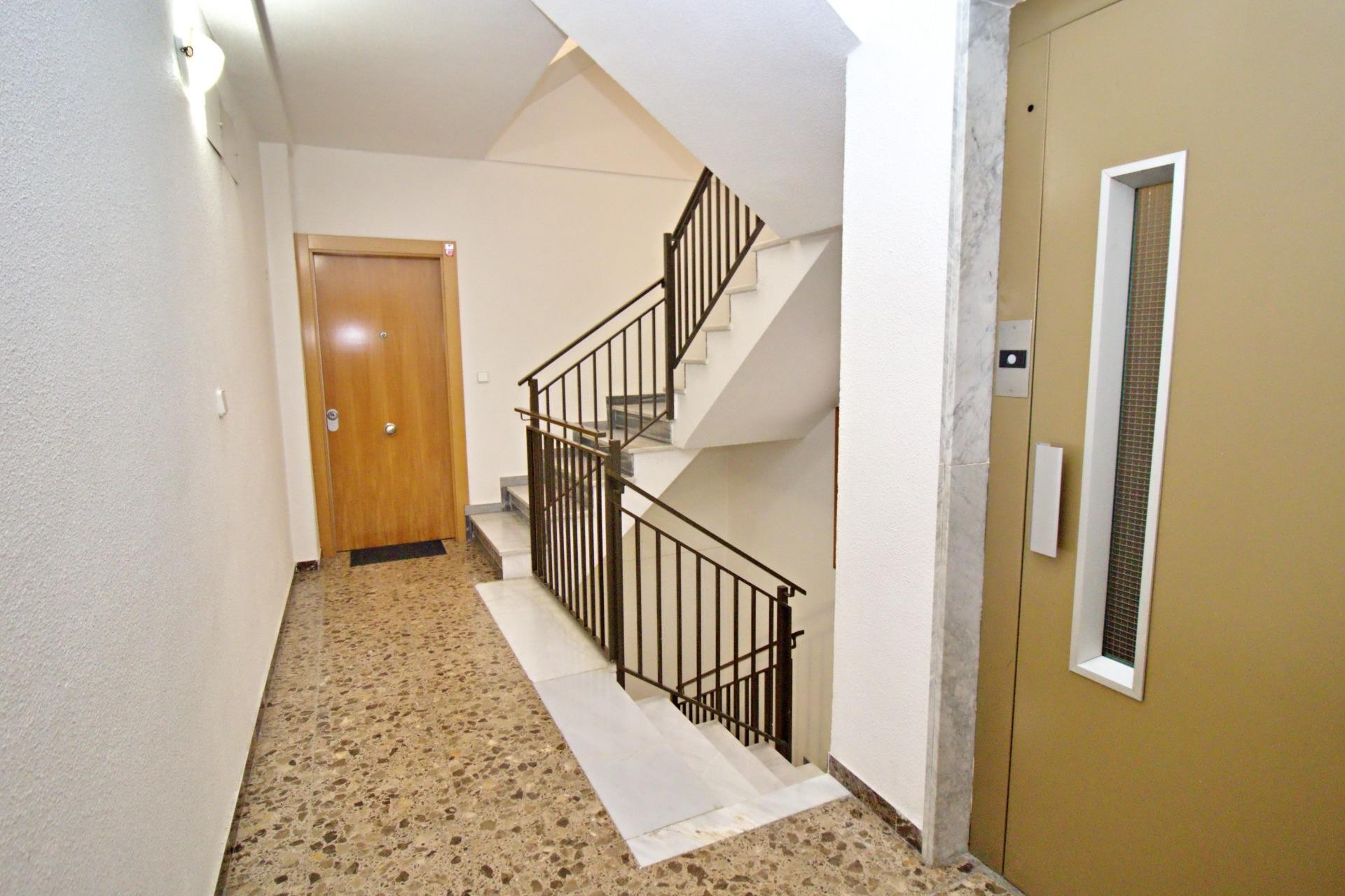 Resale - Apartment / flat - Elche - Plaza Madrid