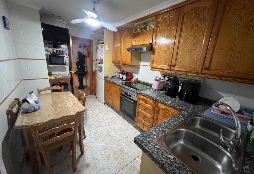 Resale - Apartment / flat - Elche - Plaza Madrid