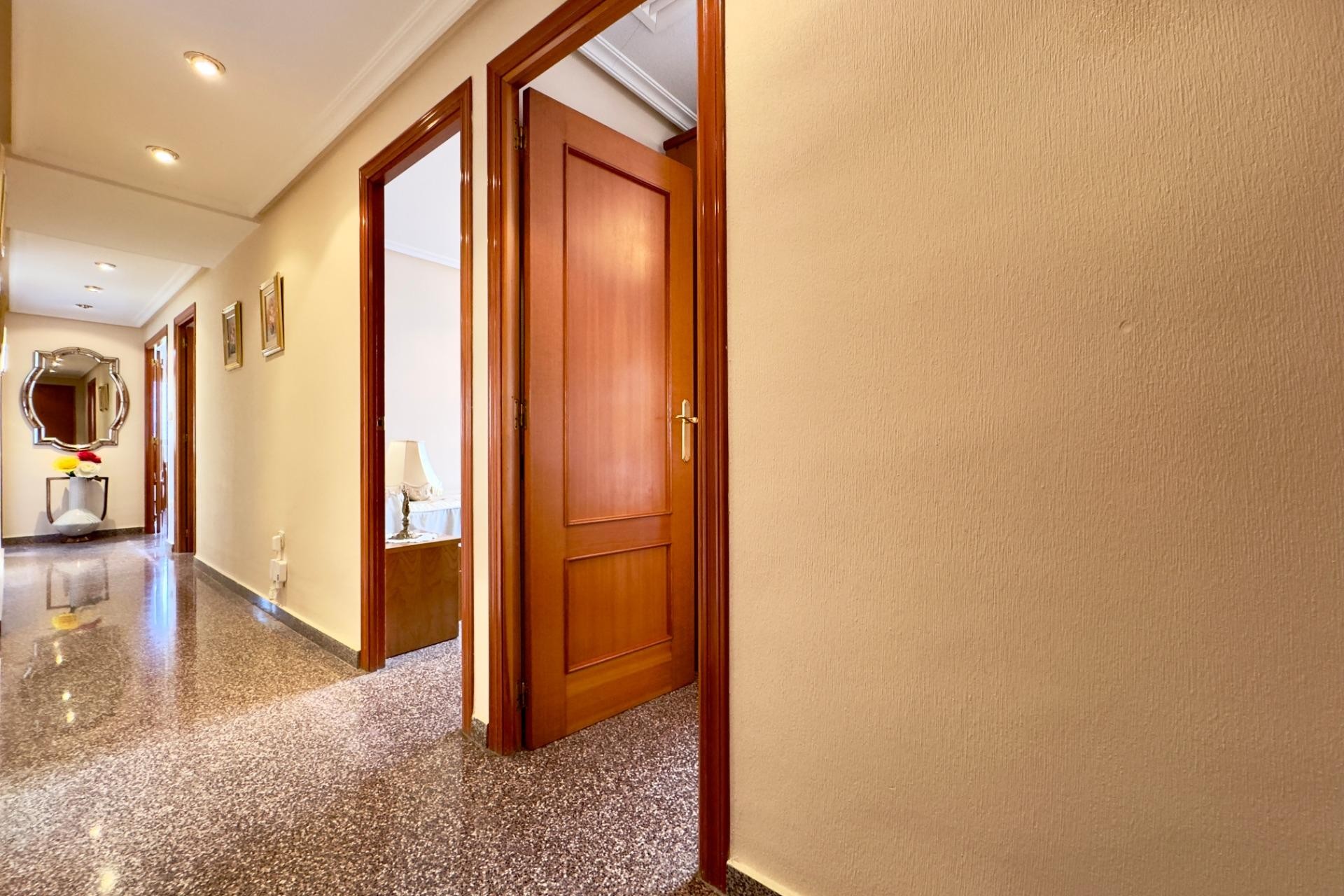 Resale - Apartment / flat - Elche - Plaza Obispo Siuri