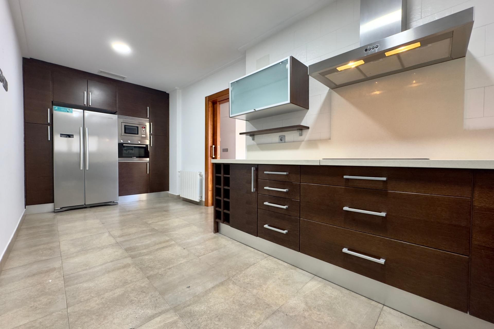 Resale - Apartment / flat - Elche - Porcelanosa