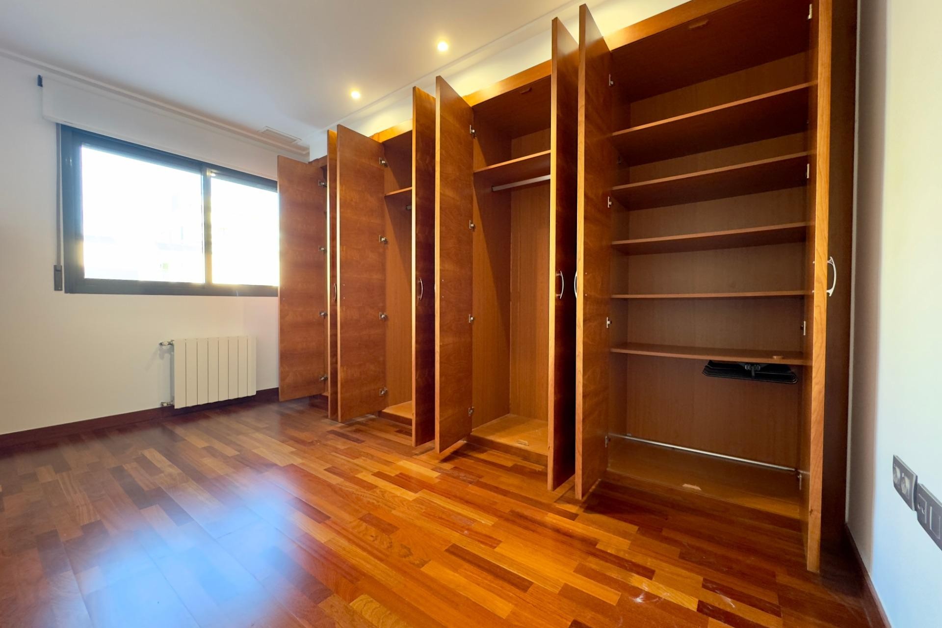 Resale - Apartment / flat - Elche - Porcelanosa