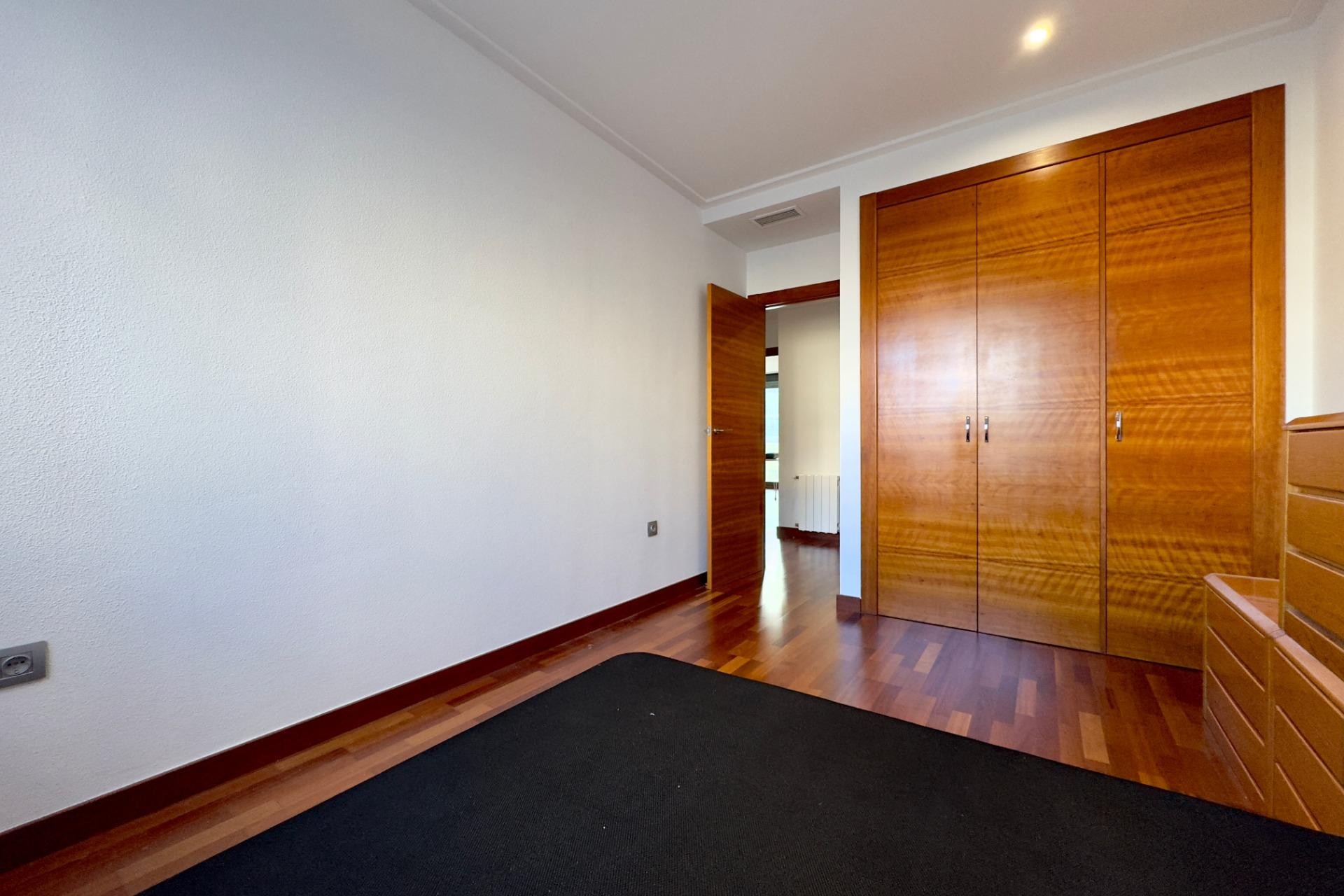 Resale - Apartment / flat - Elche - Porcelanosa
