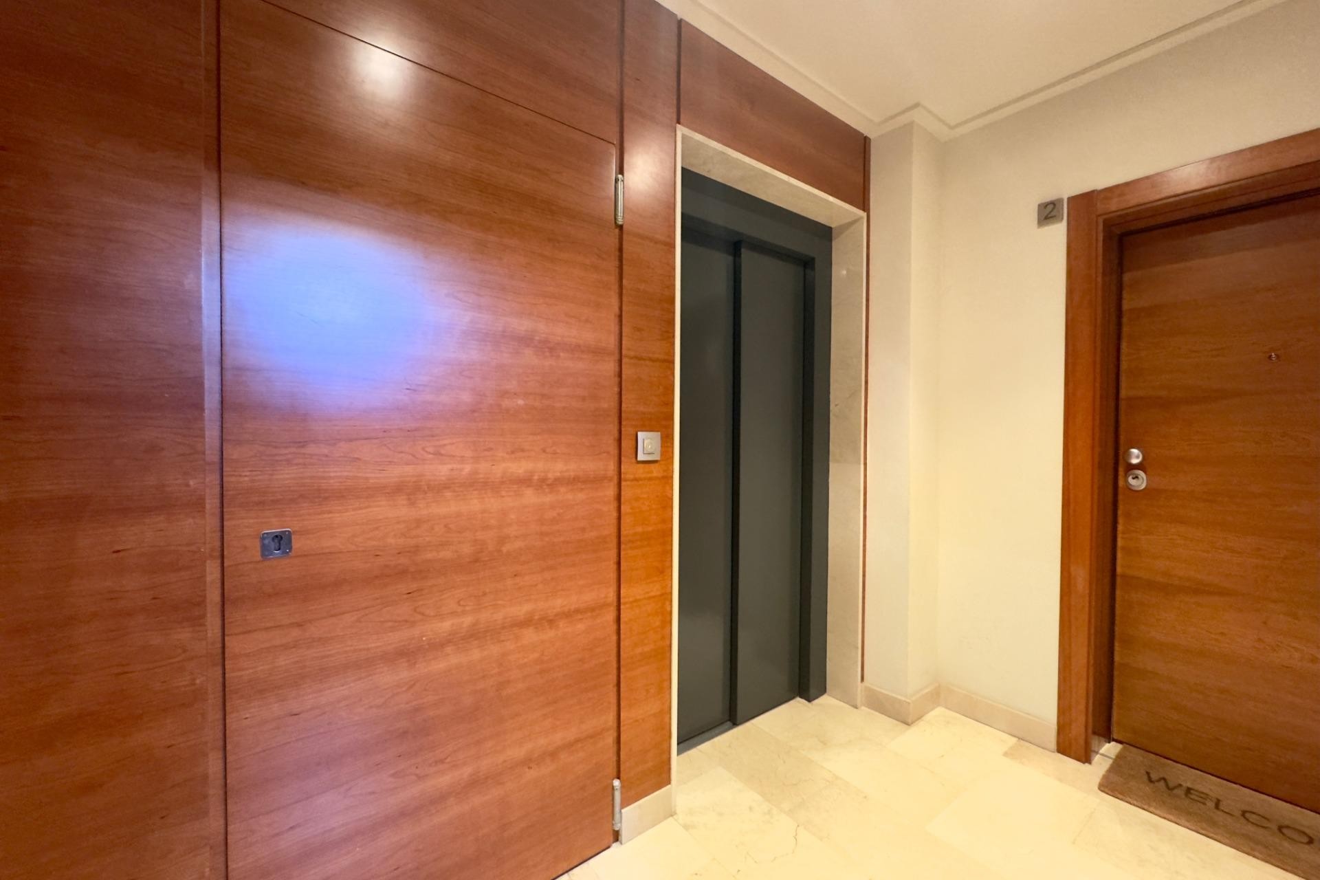 Resale - Apartment / flat - Elche - Porcelanosa