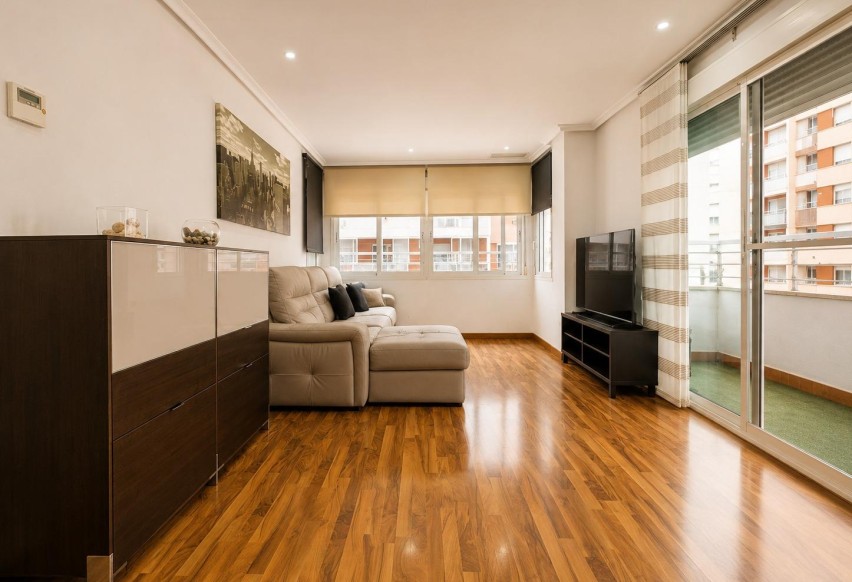 Resale - Apartment / flat - Elche - Porcelanosa