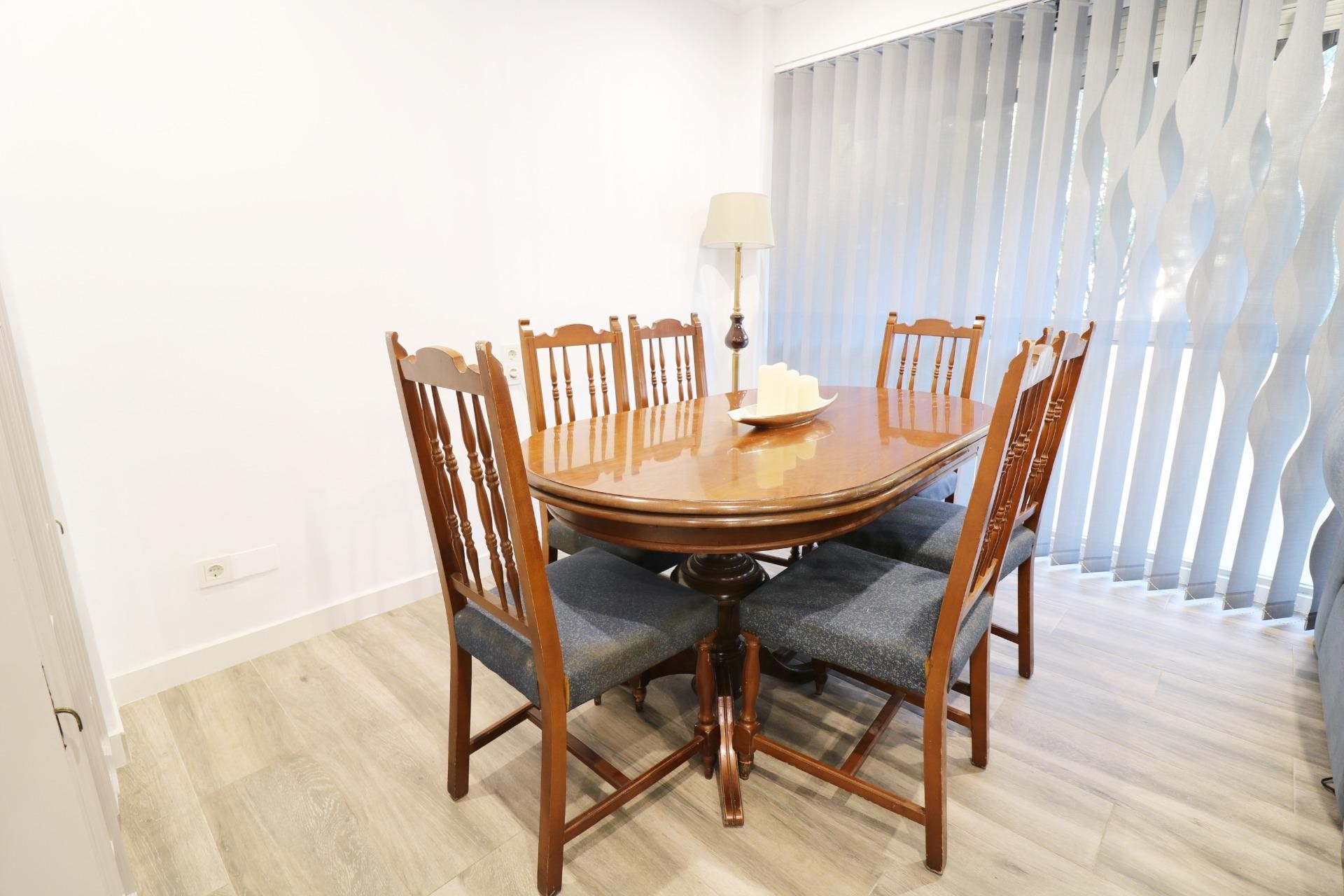 Resale - Apartment / flat - Elche - Reina Victoria-Miguel Hernández
