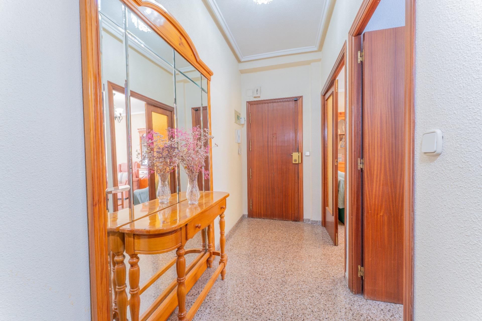 Resale - Apartment / flat - Elche - Reina Victoria-Miguel Hernández