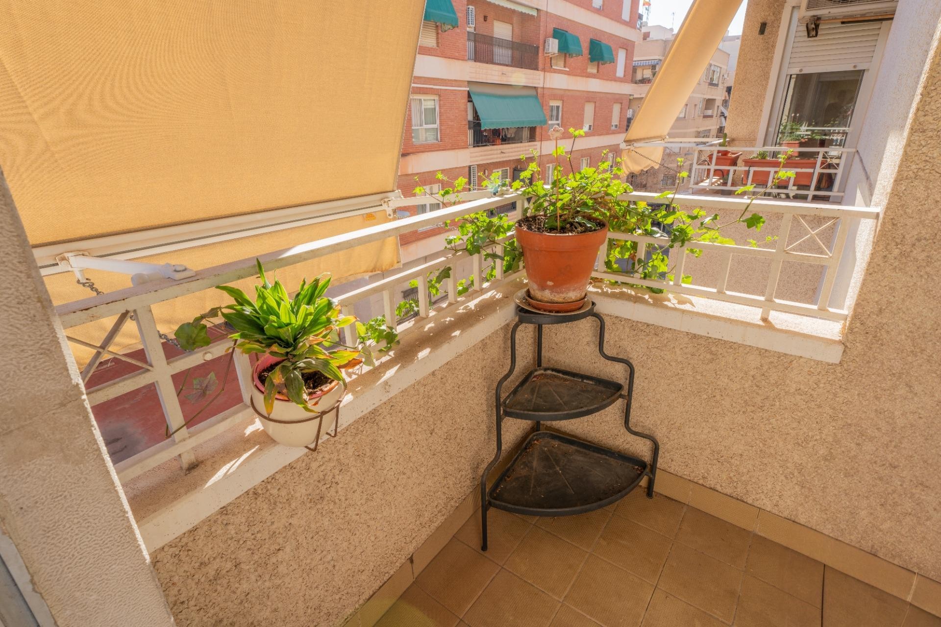 Resale - Apartment / flat - Elche - Reina Victoria-Miguel Hernández