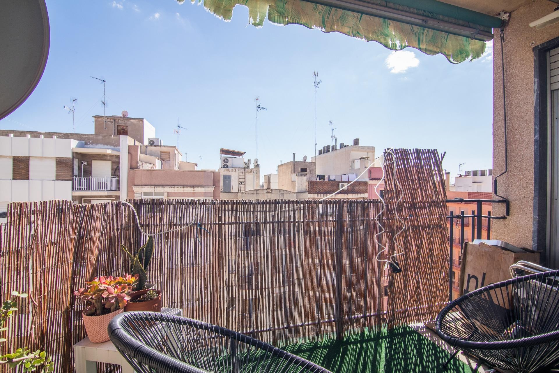 Resale - Apartment / flat - Elche - Reina Victoria-Miguel Hernández