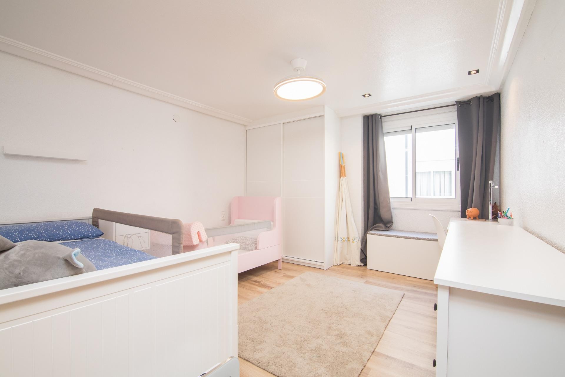Resale - Apartment / flat - Elche - Reina Victoria-Miguel Hernández