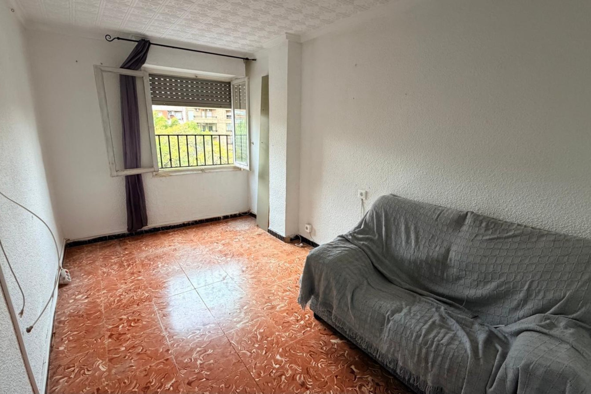 Resale - Apartment / flat - Elche - Reina Victoria-Miguel Hernández