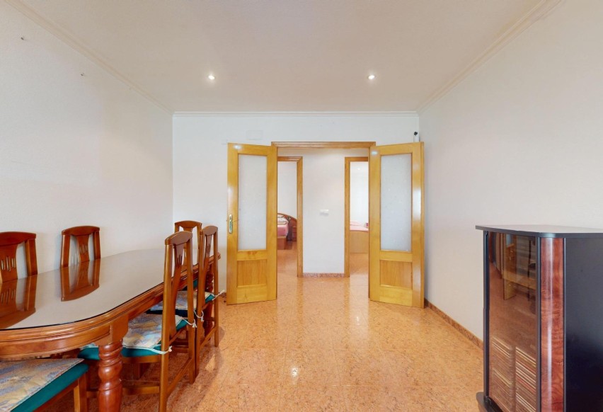 Resale - Apartment / flat - Elche - San Crispín